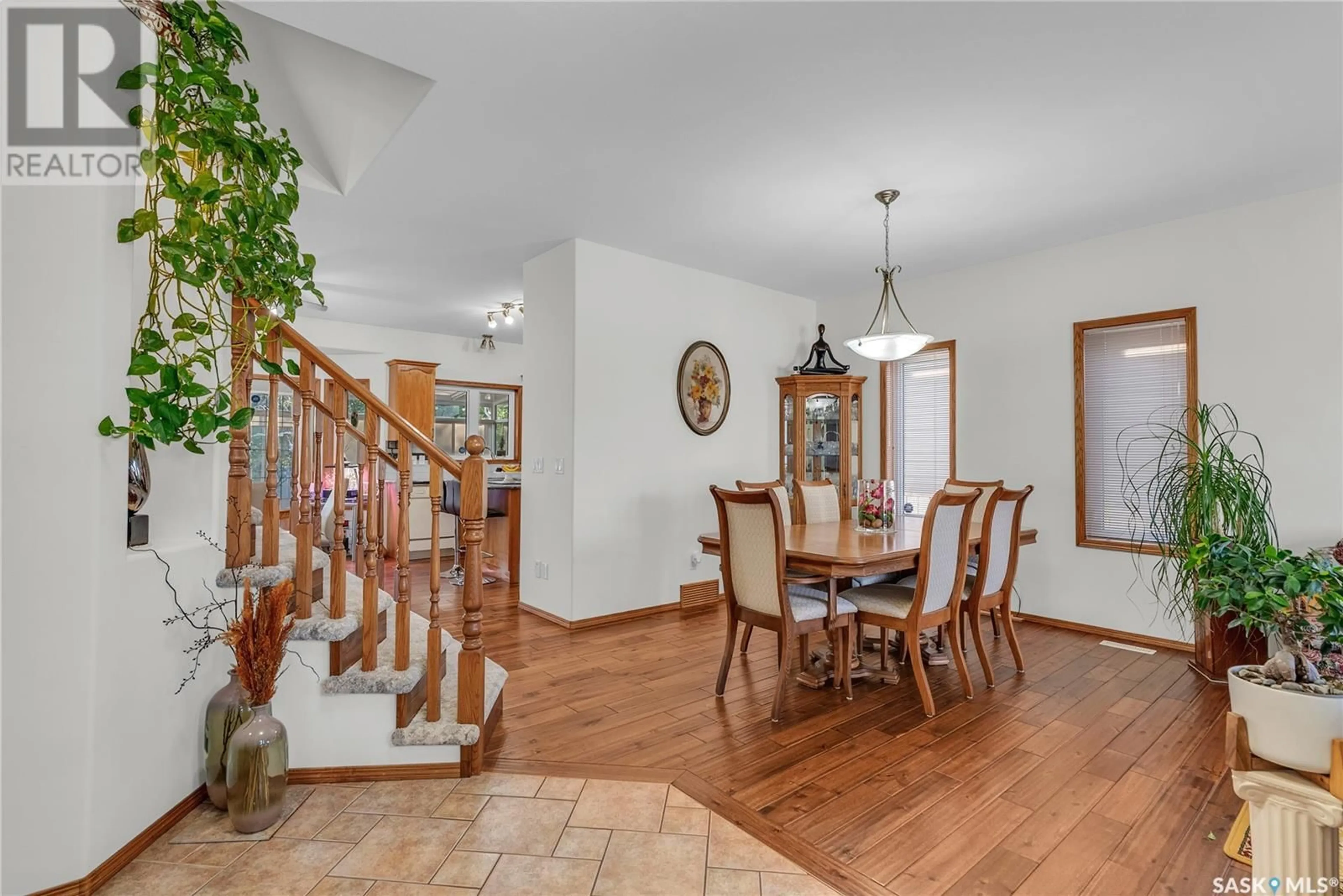 Dining room, ceramic/tile floor for 531 KUCEY CRESCENT, Saskatoon Saskatchewan S7N4T3