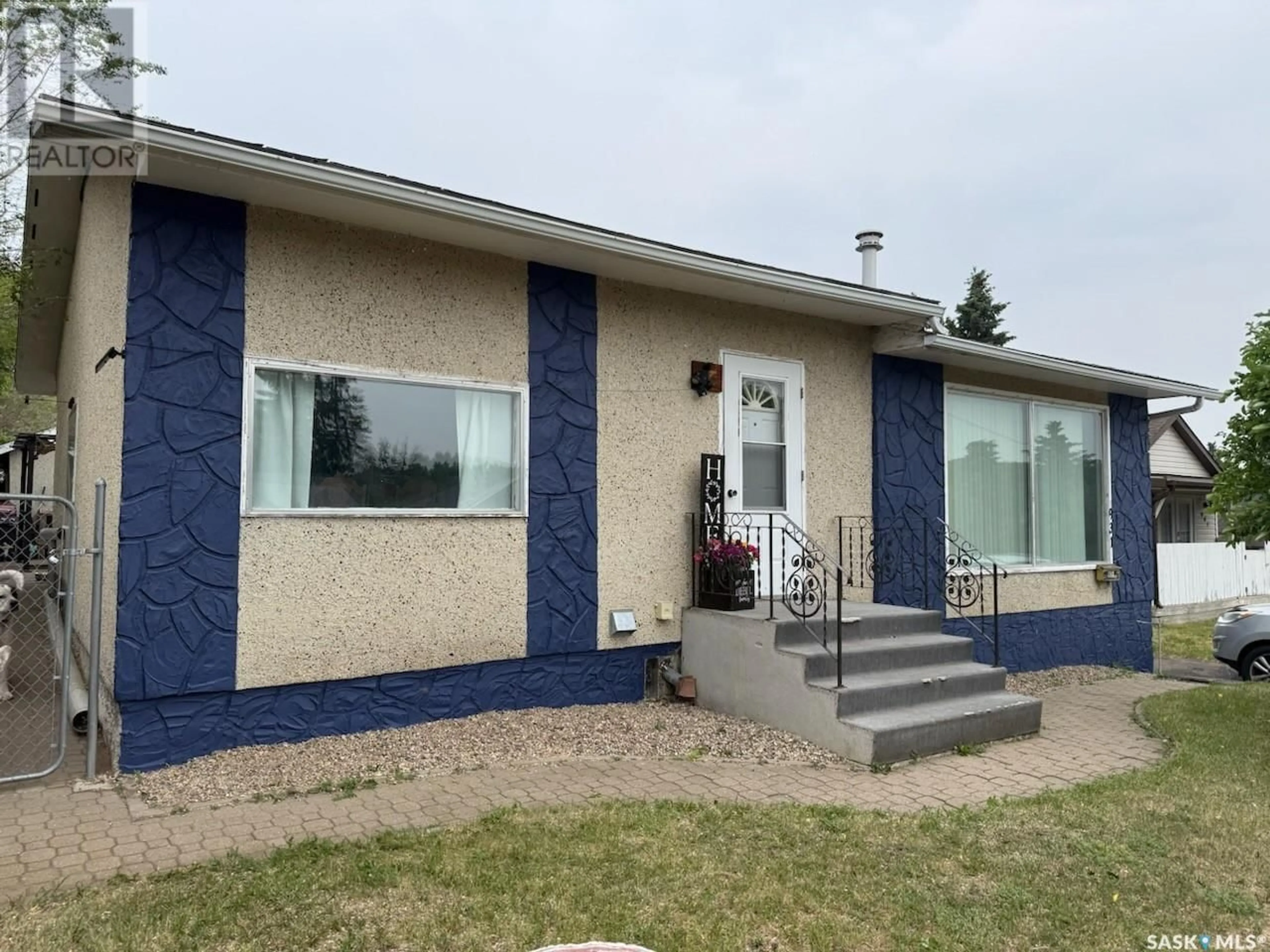 Home with vinyl exterior material, unknown for 931 111TH STREET, North Battleford Saskatchewan S9A2K2