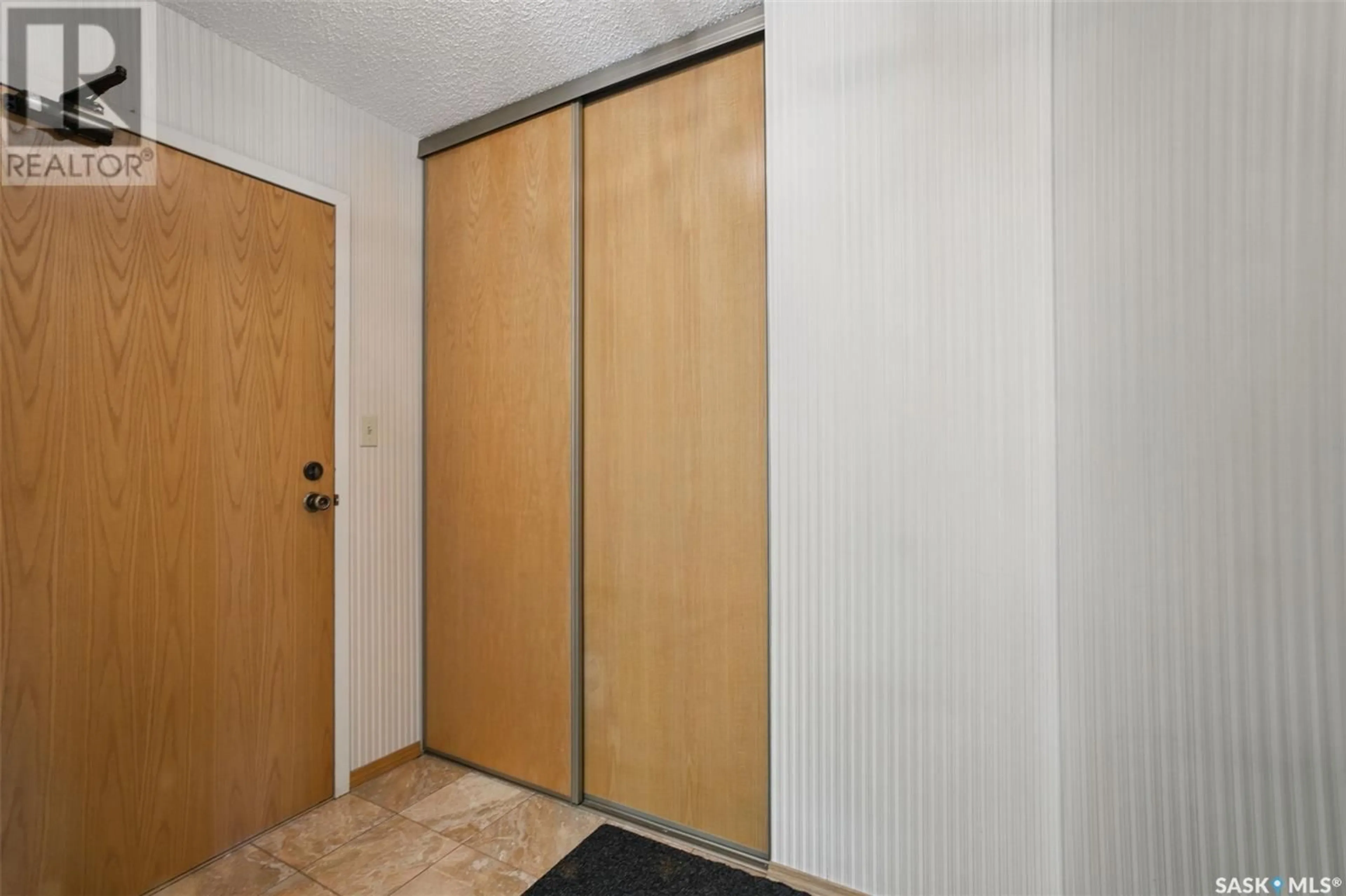 Unknown for 201 921 MAIN STREET, Saskatoon Saskatchewan S7H0K4