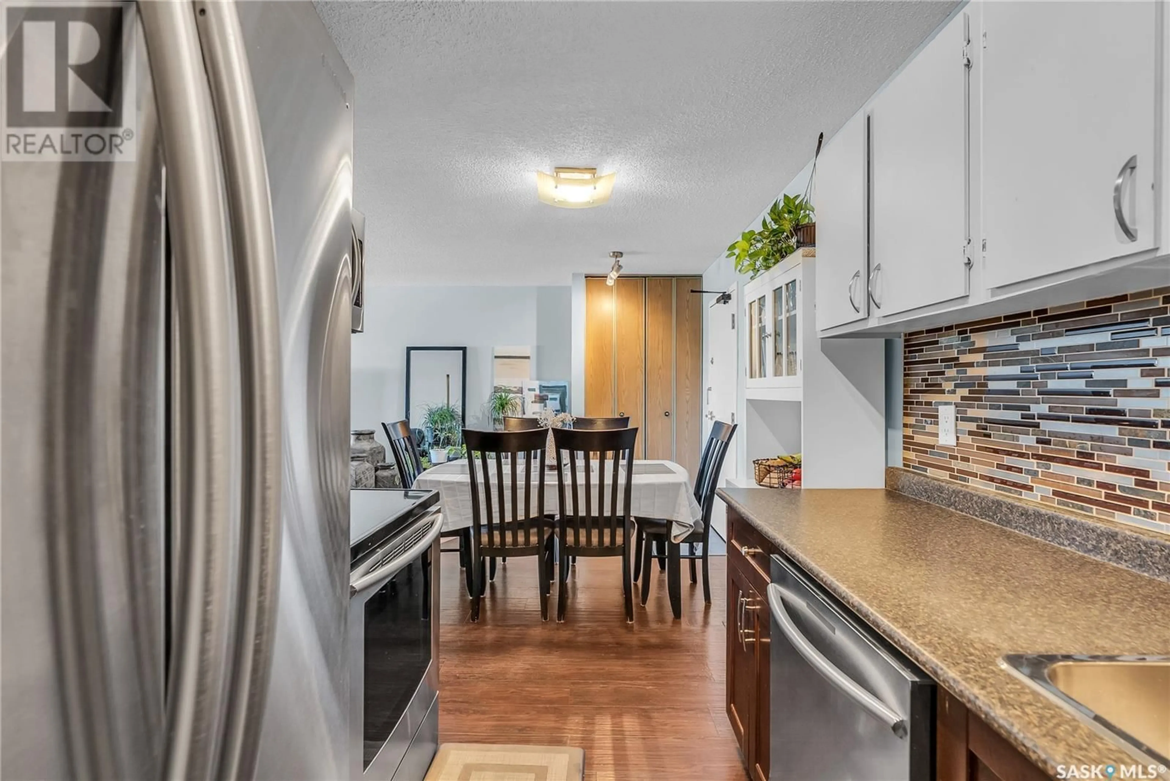 Open concept kitchen, unknown for 309 315 TAIT CRESCENT, Saskatoon Saskatchewan S7H5L6