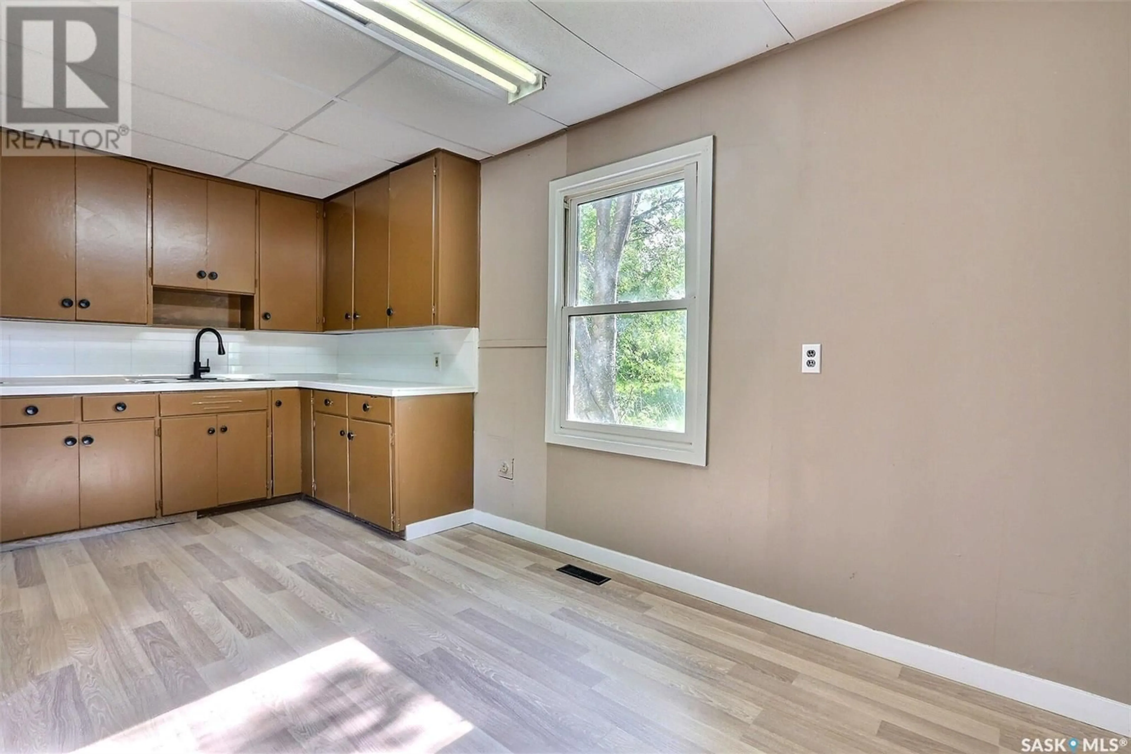 A pic of a room for 747 12TH STREET, Prince Albert Saskatchewan S6V3C3