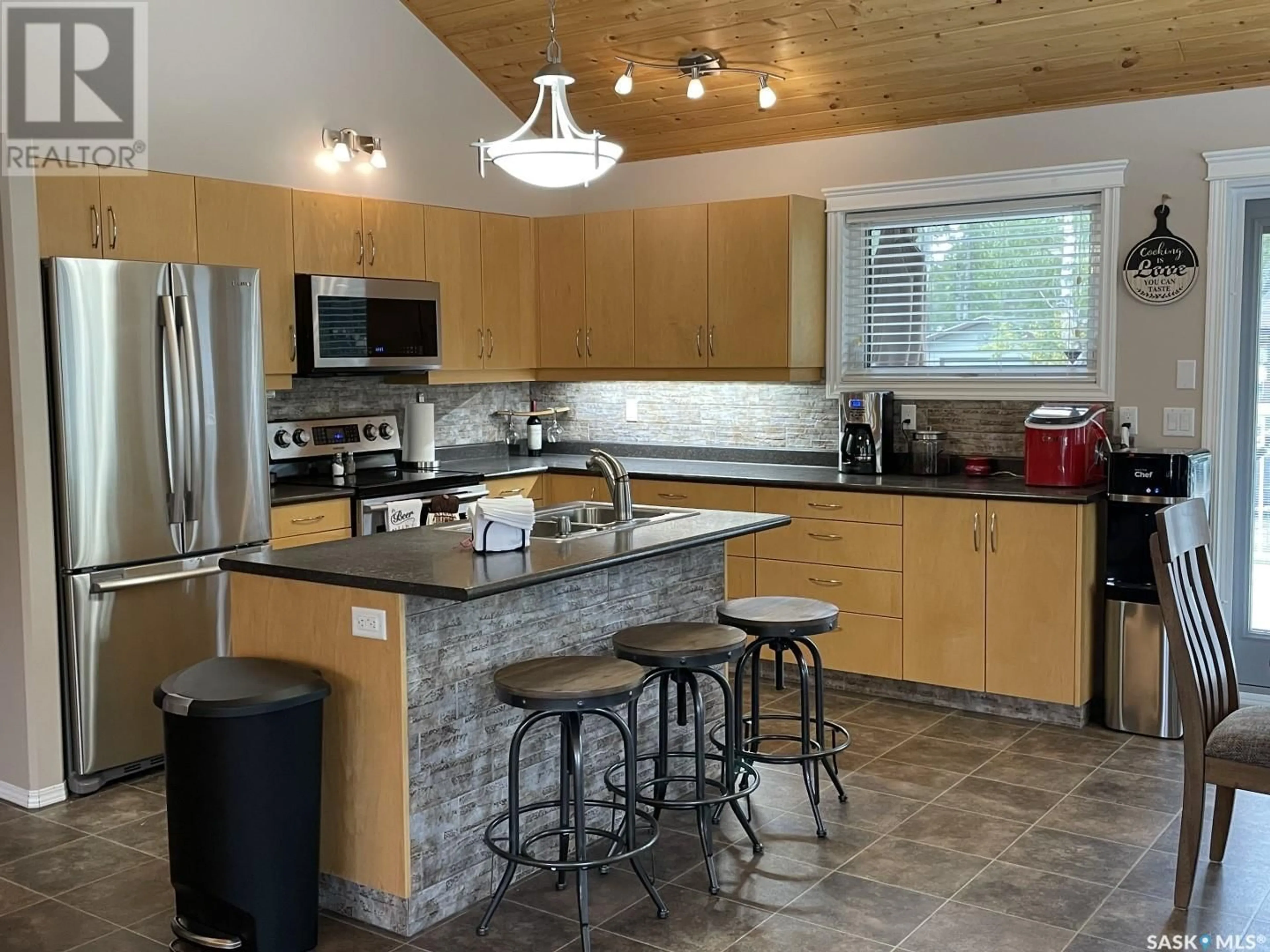 Open concept kitchen, unknown for 36 SIMON LEHNE DRIVE, Candle Lake Saskatchewan S0J3E0