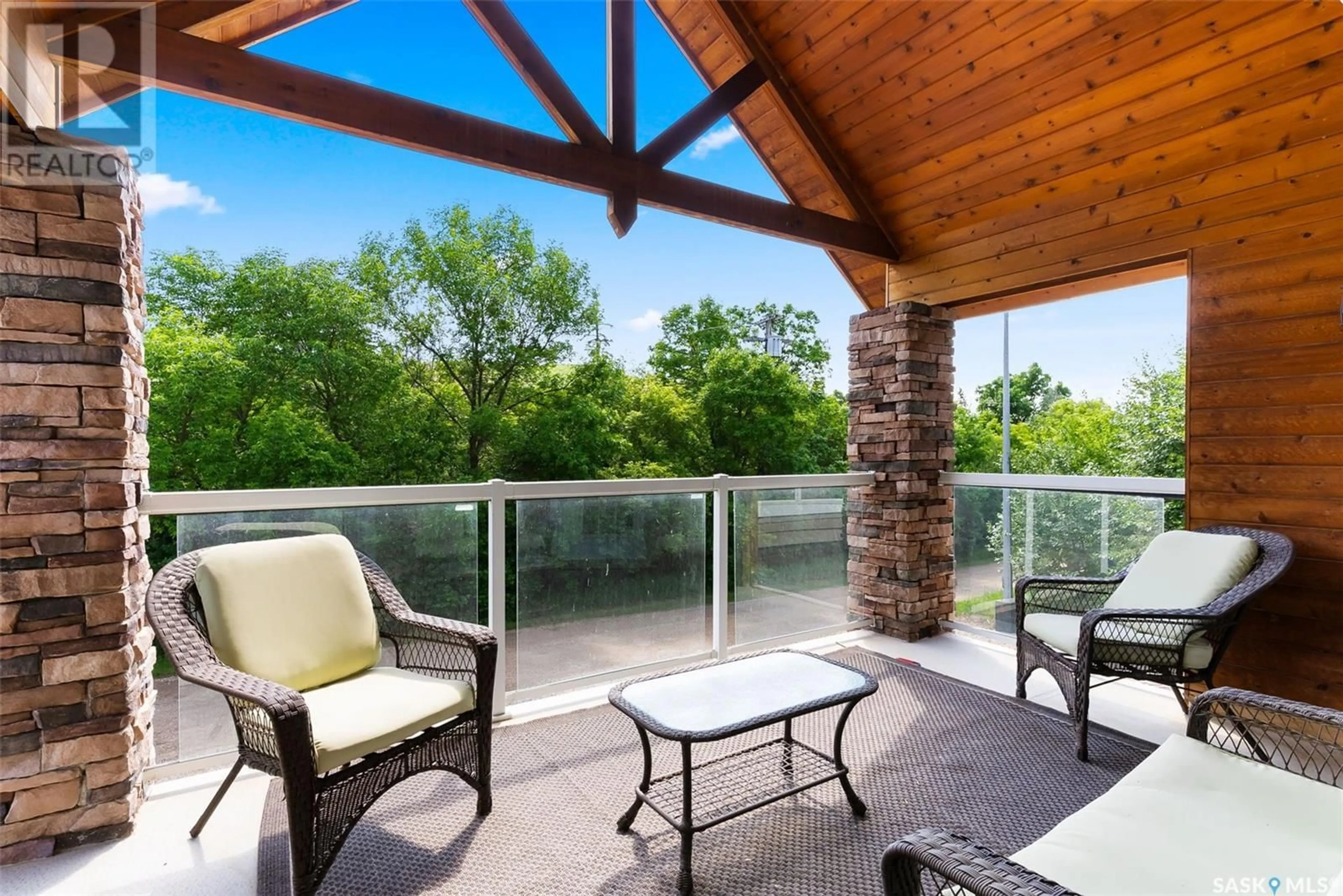 Patio, water/lake/river/ocean view for 617 BARNETT DRIVE, Fort San Saskatchewan S0G1S0