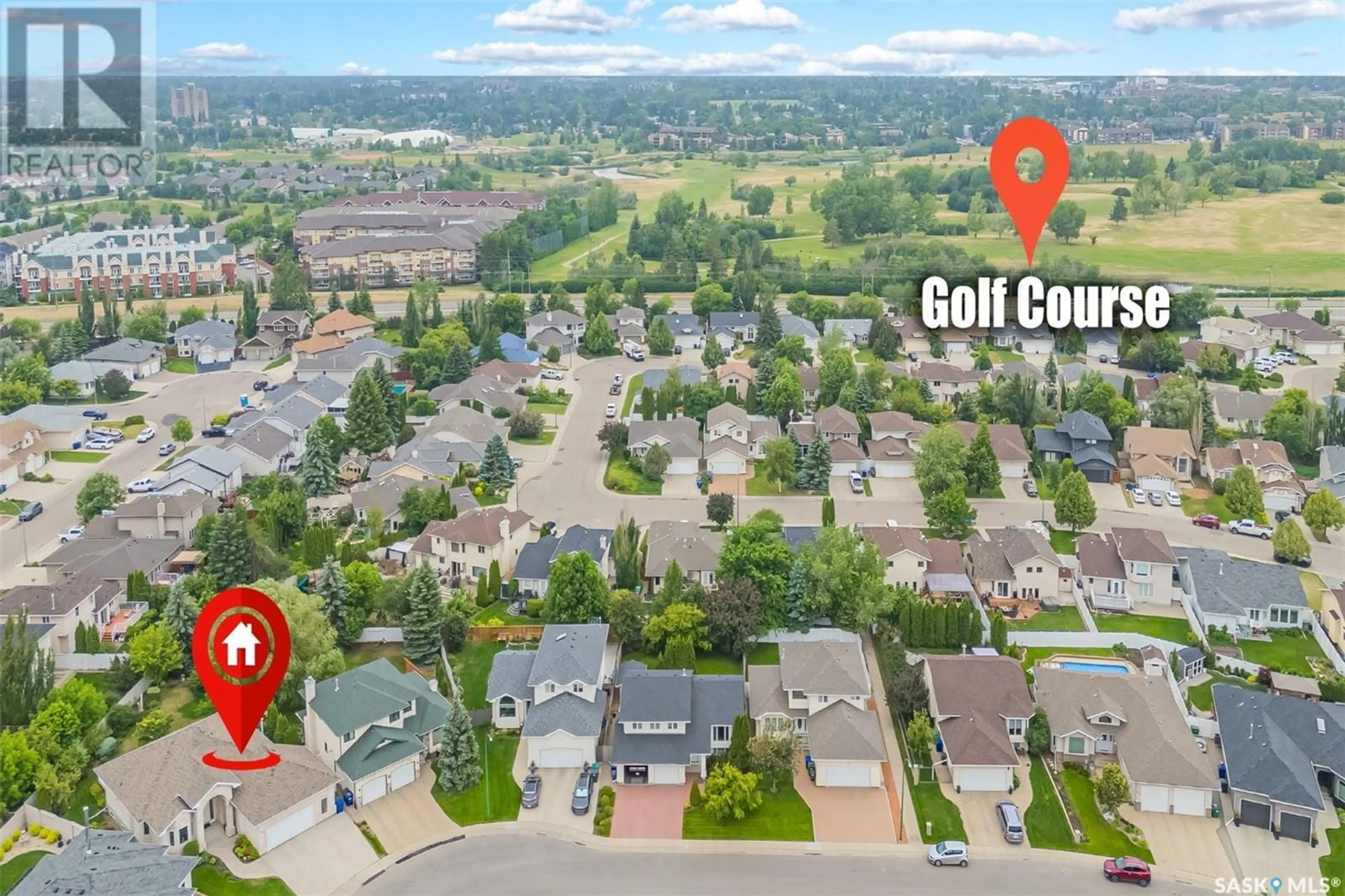 A pic from outside/outdoor area/front of a property/back of a property/a pic from drone, street for 403 BLACKSHIRE CRESCENT, Saskatoon Saskatchewan S7V1B4