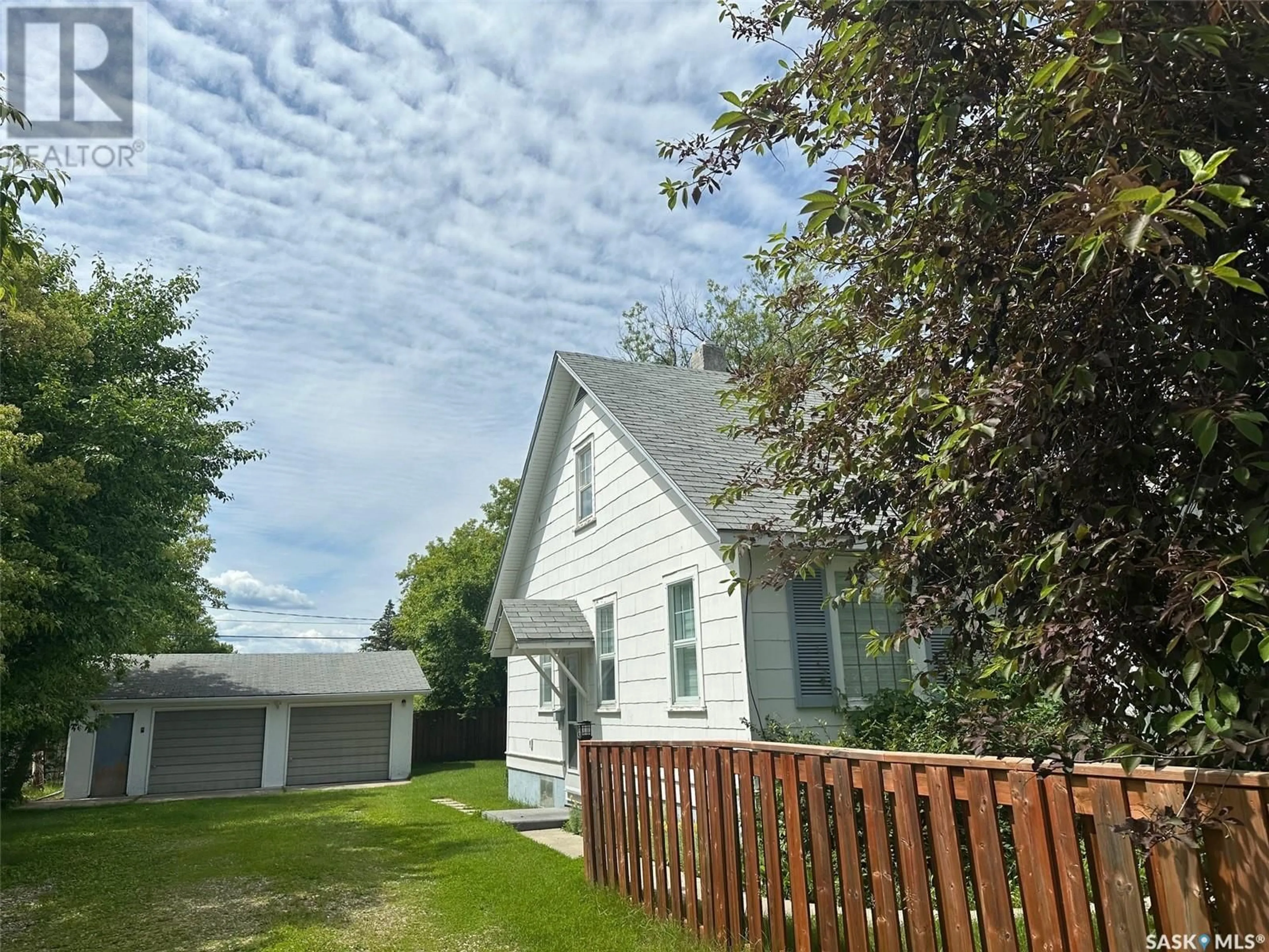 A pic from outside/outdoor area/front of a property/back of a property/a pic from drone, street for 221 MAIN STREET, Hudson Bay Saskatchewan S0E0Y0
