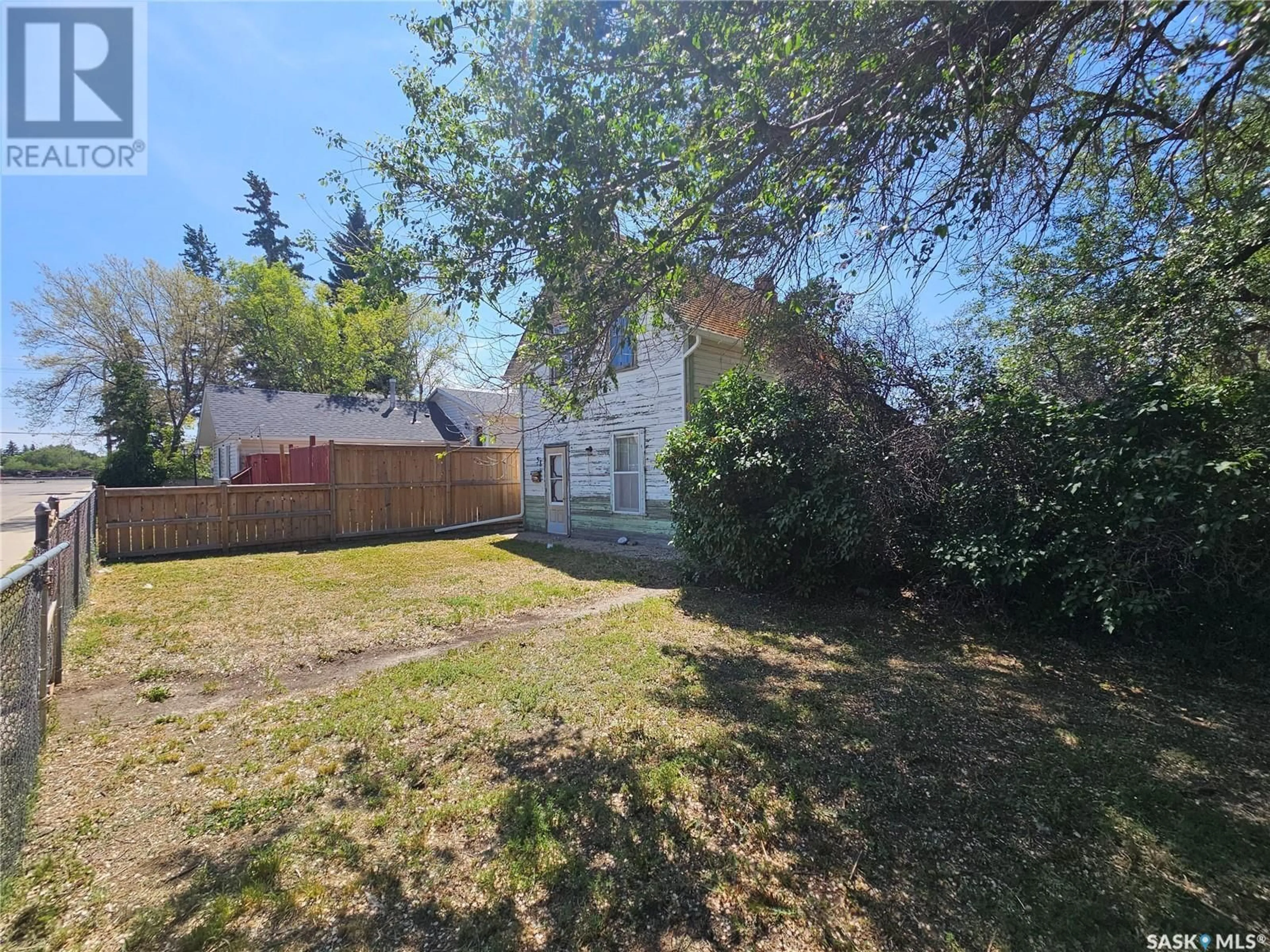 A pic from outside/outdoor area/front of a property/back of a property/a pic from drone, street for 58 3RD AVENUE, Swift Current Saskatchewan S9H2G2