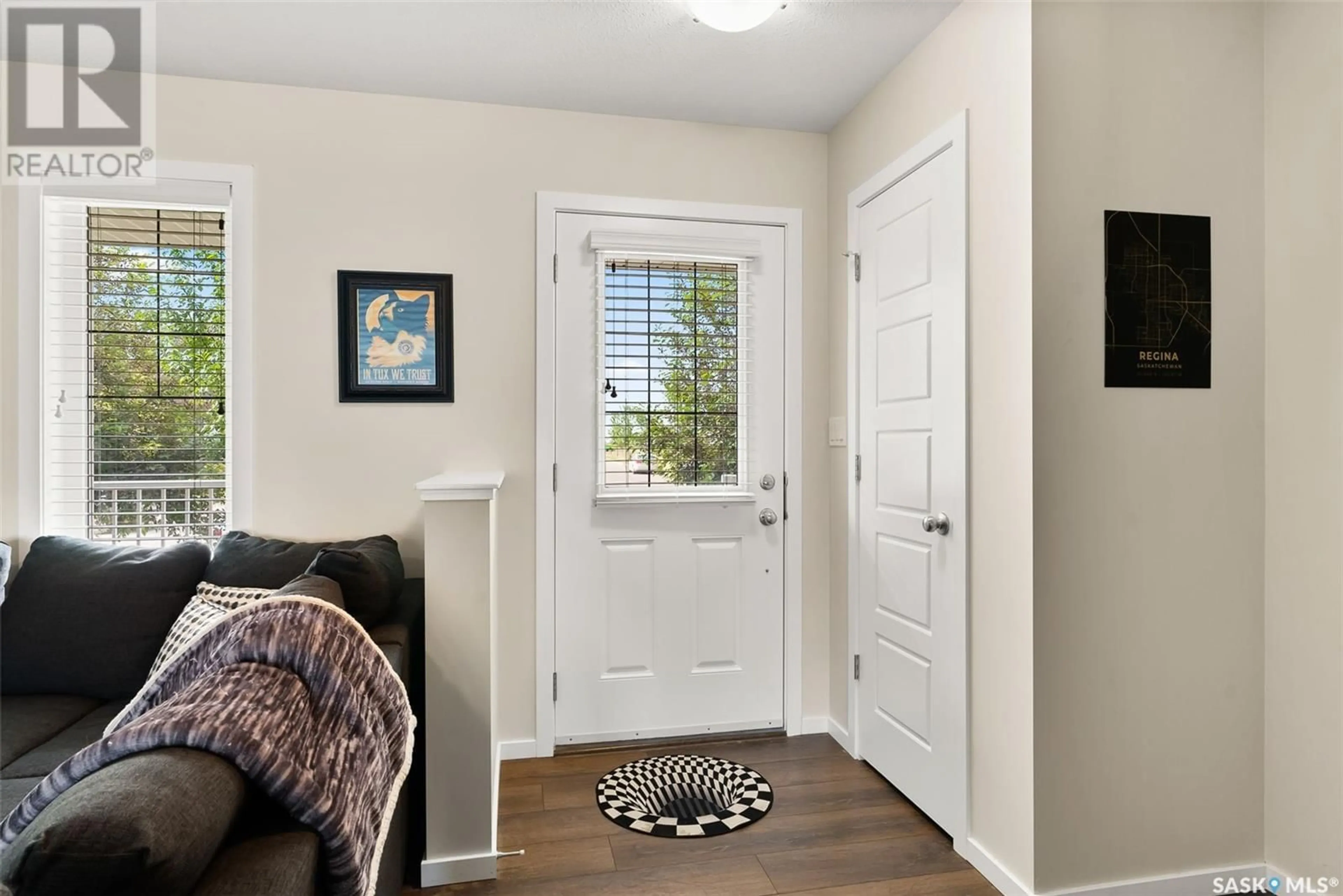 Indoor entryway for 7994 CANOLA AVENUE, Regina Saskatchewan S4Y0E8