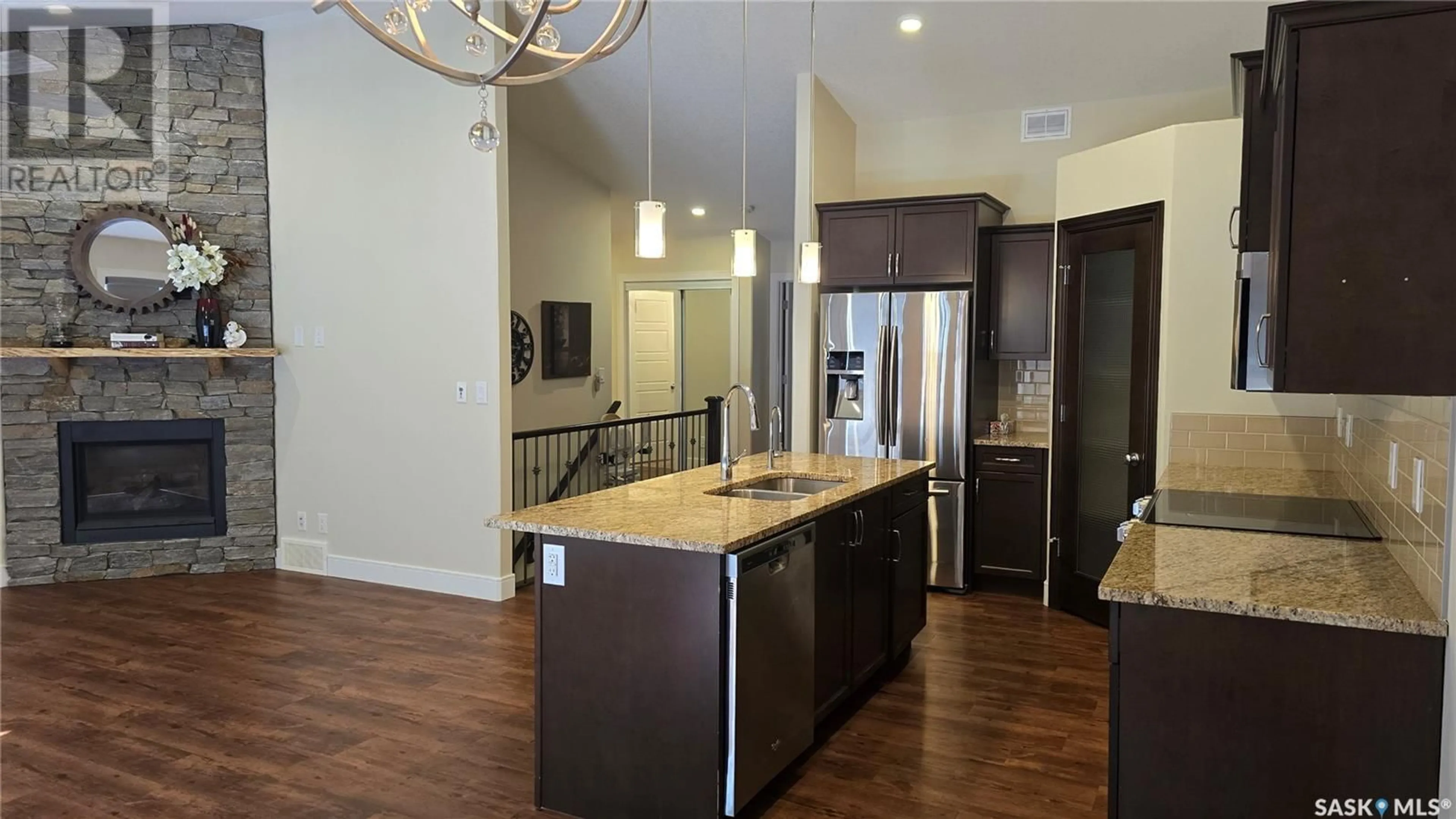 Open concept kitchen, unknown for 6 - 3214 11TH STREET, Saskatoon Saskatchewan S7M5G3