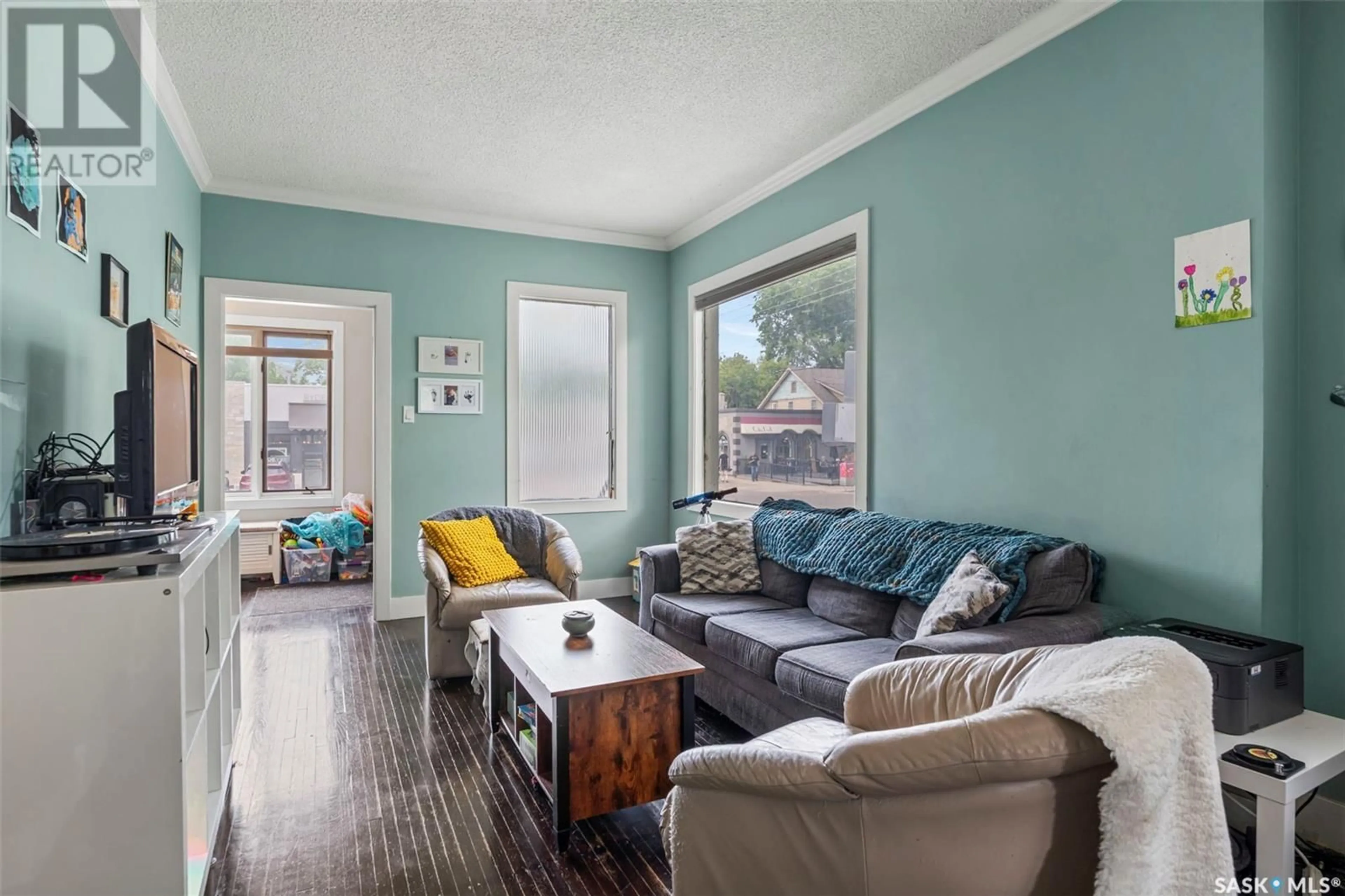 Living room with furniture, unknown for 744 7TH AVENUE, Saskatoon Saskatchewan S7K2V4