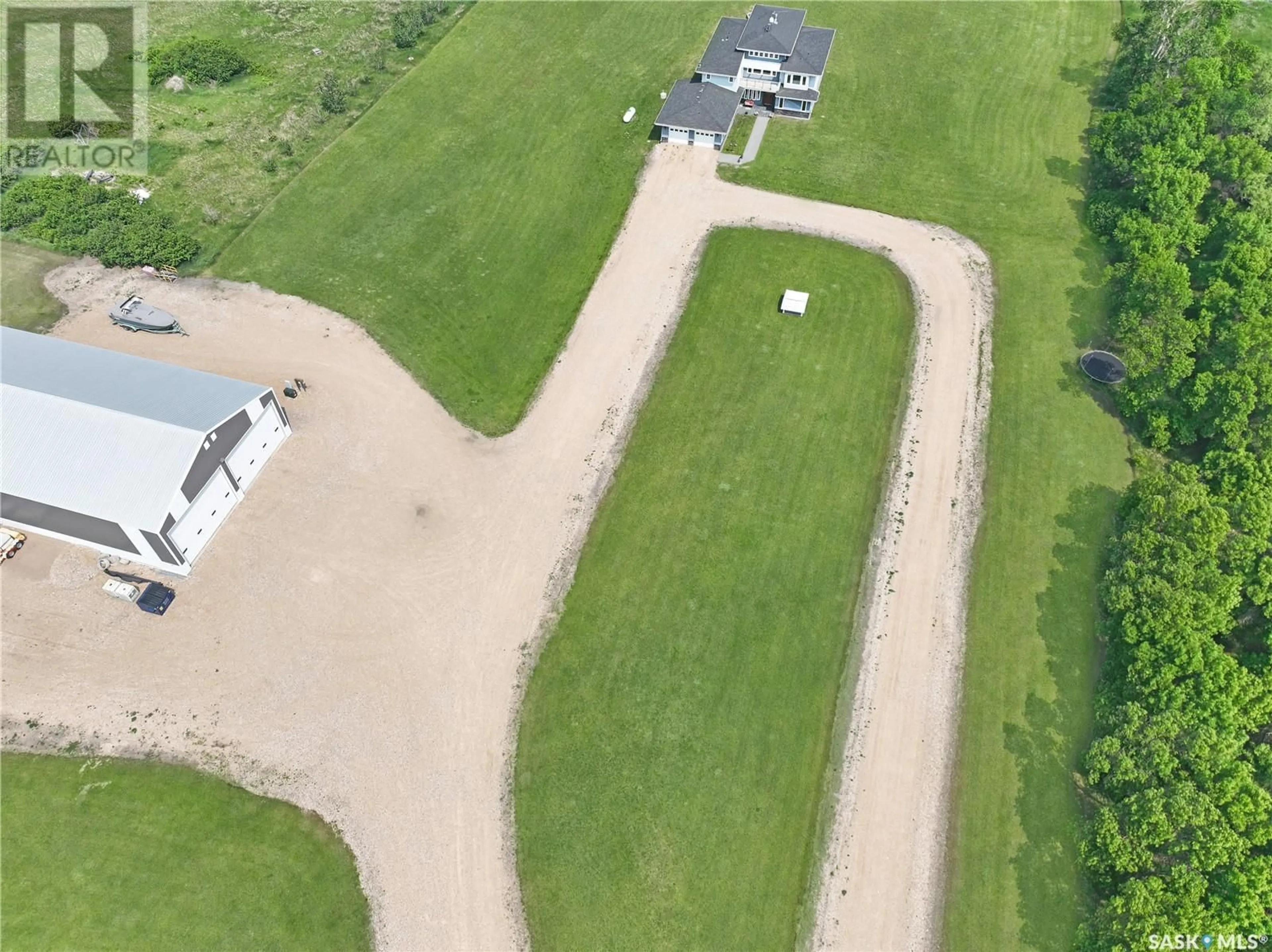 A pic from outside/outdoor area/front of a property/back of a property/a pic from drone, street for 13 HWY ESTATE, Brock Rm No. 64 Saskatchewan S0C1L0