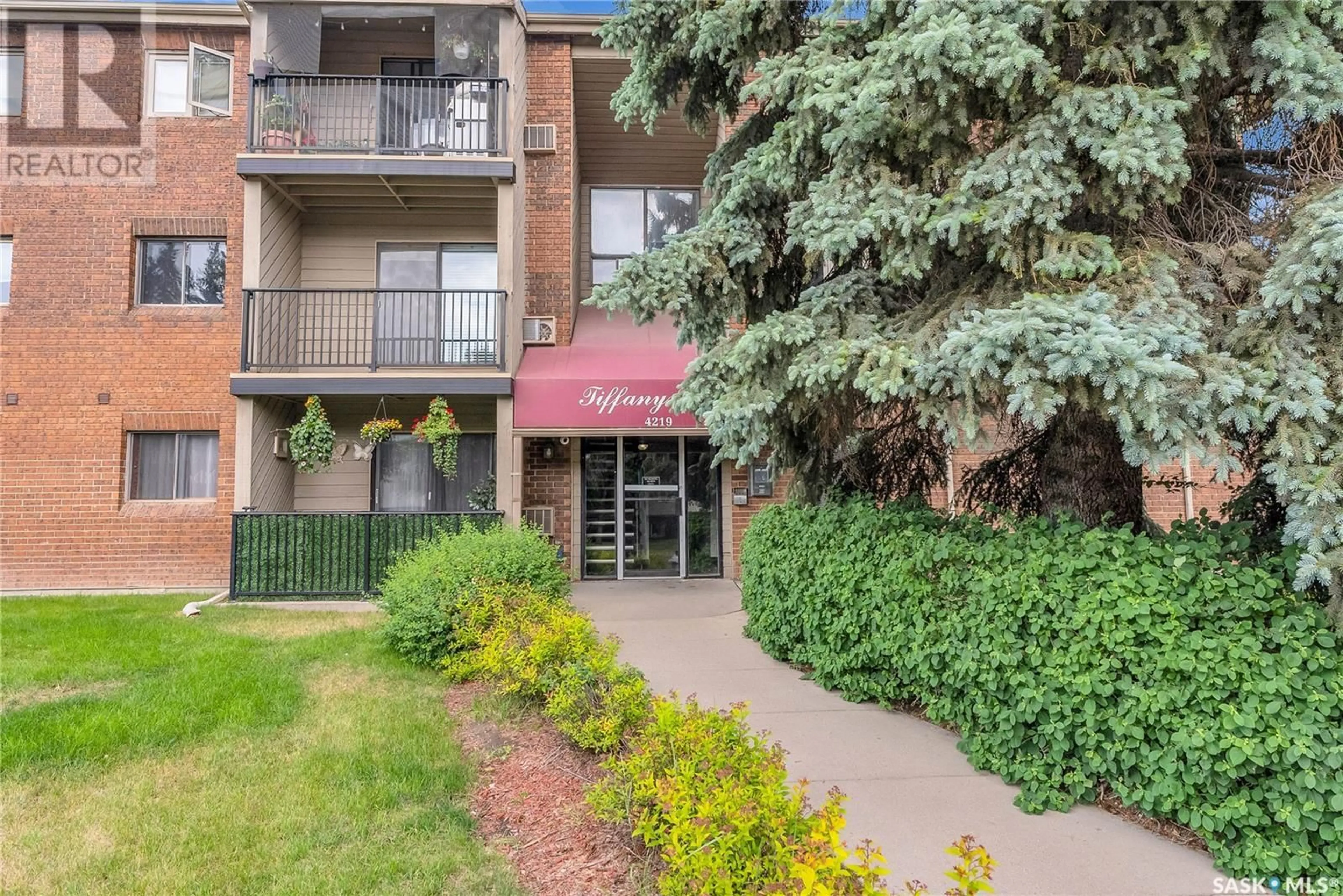 Patio, mountain view for 4219 - 42 DEGEER STREET, Saskatoon Saskatchewan S7H4N6