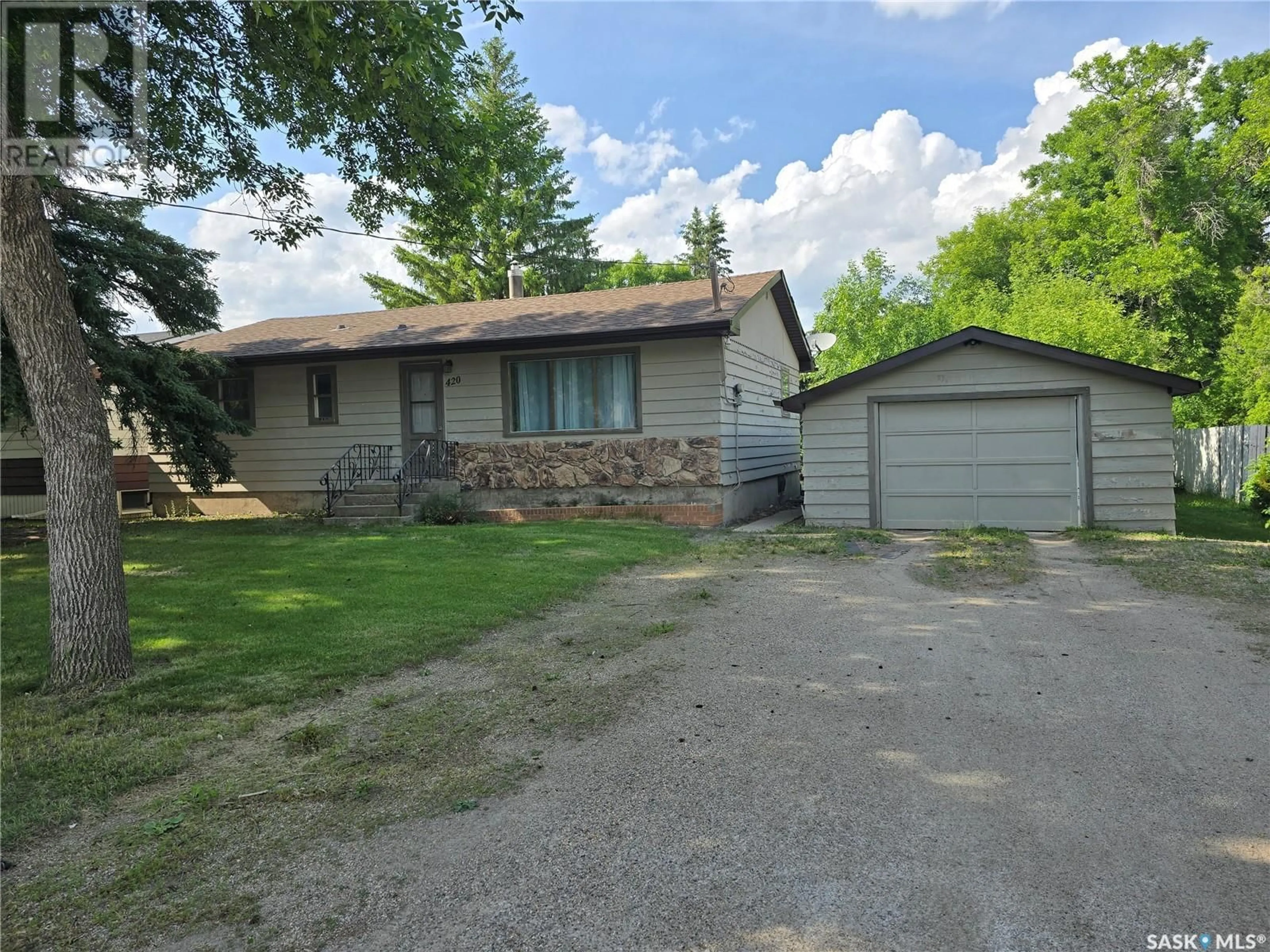 A pic from outside/outdoor area/front of a property/back of a property/a pic from drone, street for 420 BERYL STREET, Broadview Saskatchewan S0G0K0