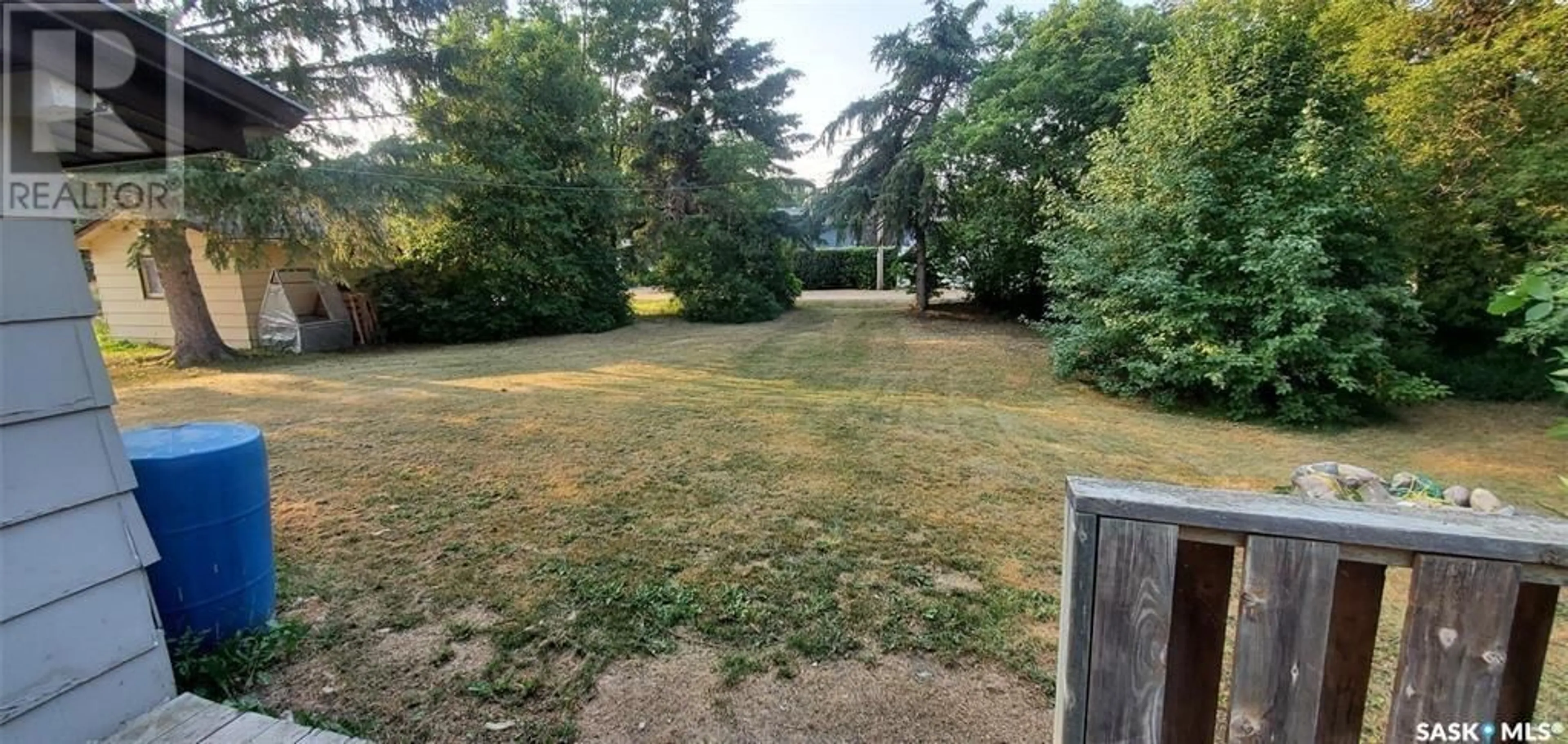 A pic from outside/outdoor area/front of a property/back of a property/a pic from drone, street for 420 BERYL STREET, Broadview Saskatchewan S0G0K0