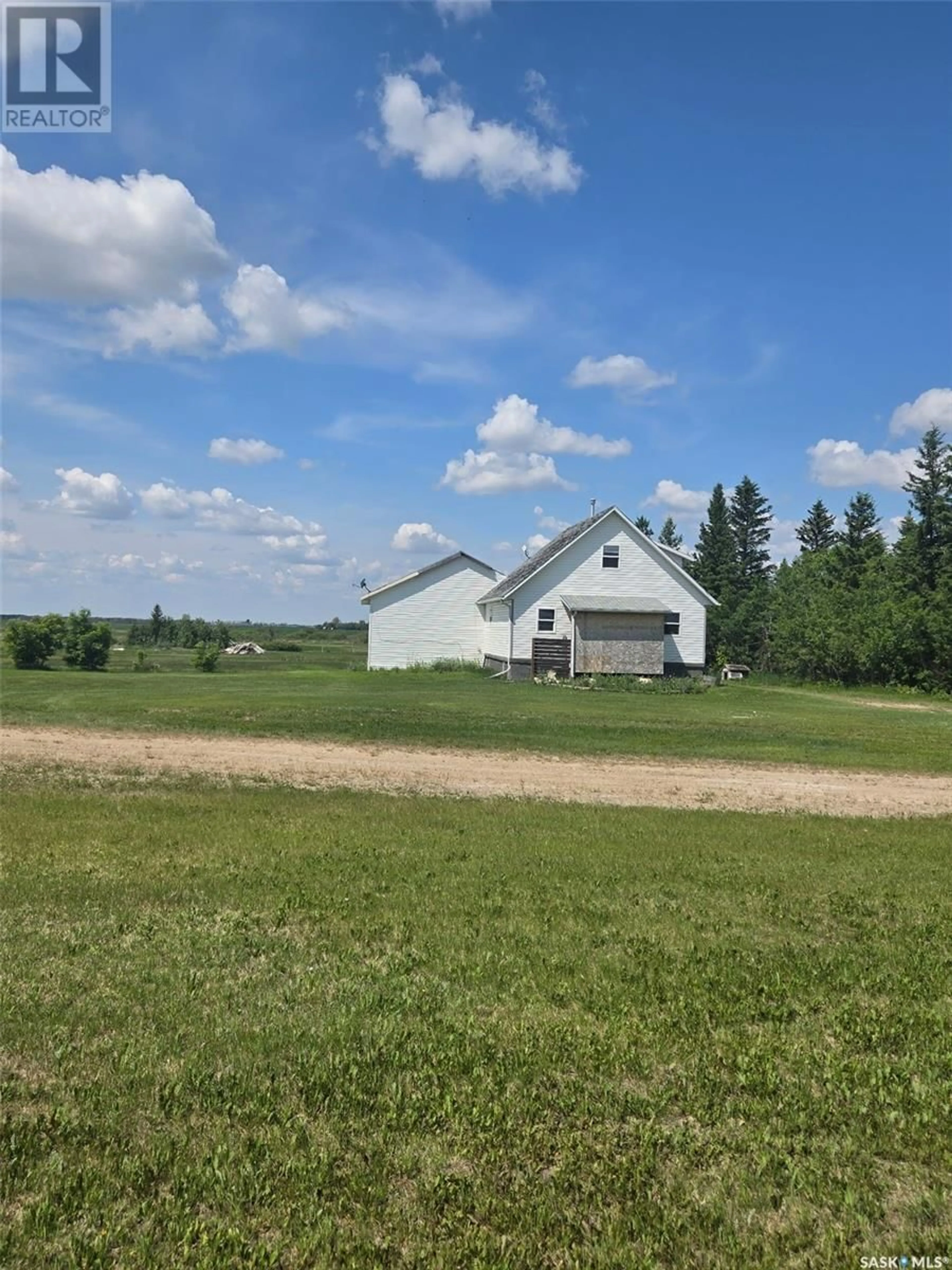 A pic from outside/outdoor area/front of a property/back of a property/a pic from drone, building for SPALDING ACREAGE, Spalding Rm No. 368 Saskatchewan S0K4C0