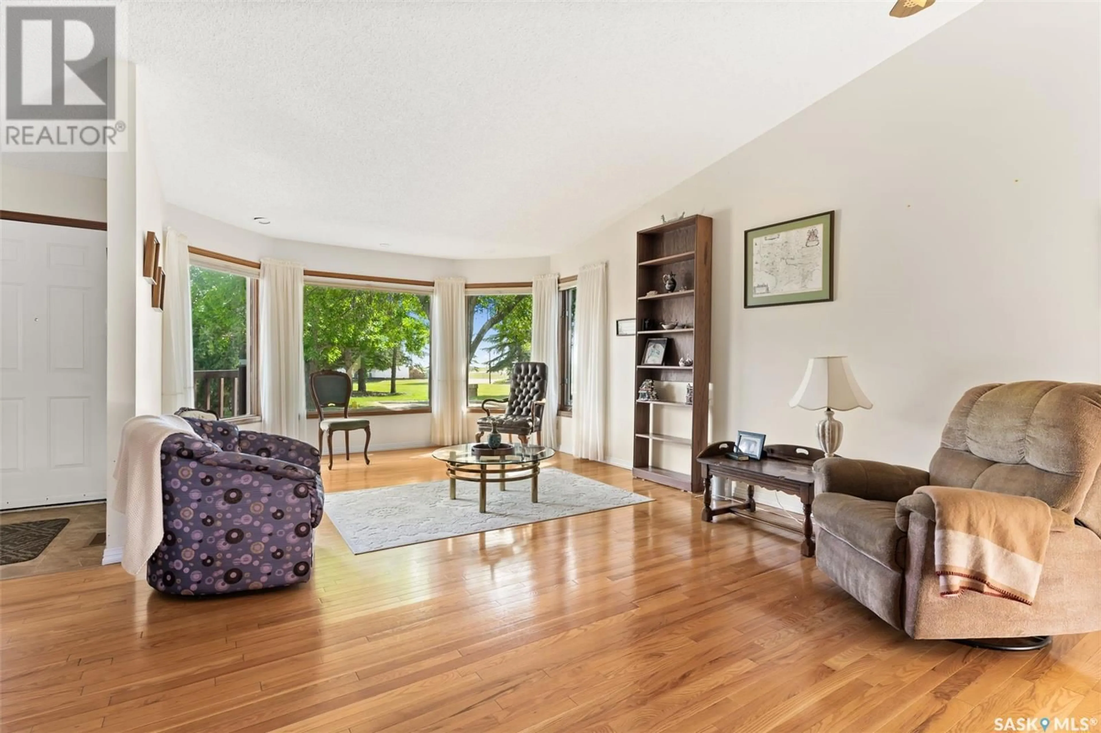 Living room with furniture, unknown for 80 GREENSBORO DRIVE, Regina Saskatchewan S4S7G1
