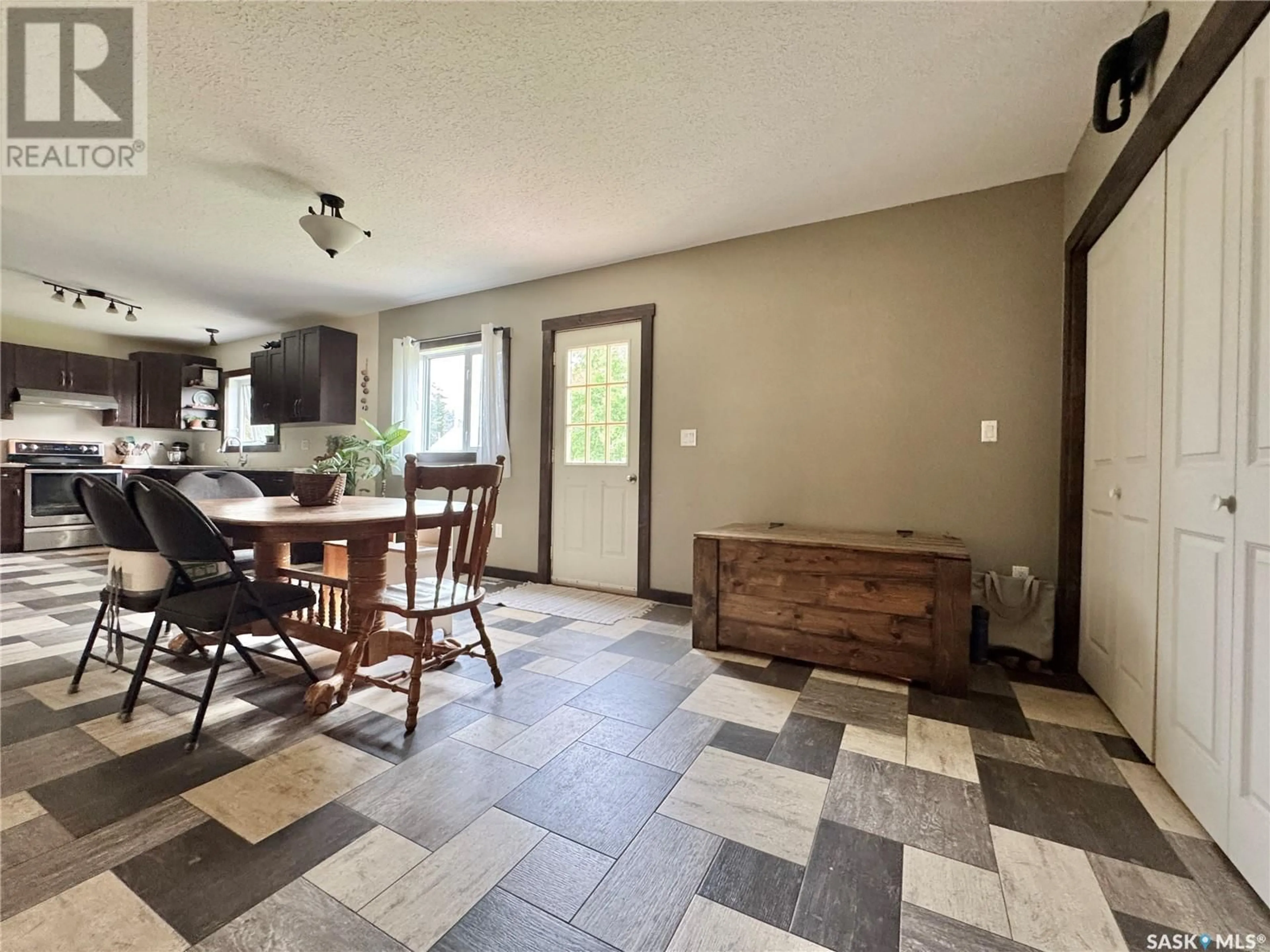 A pic of a room for 201 ARUNDEL AVENUE, Bredenbury Saskatchewan S0A0H0