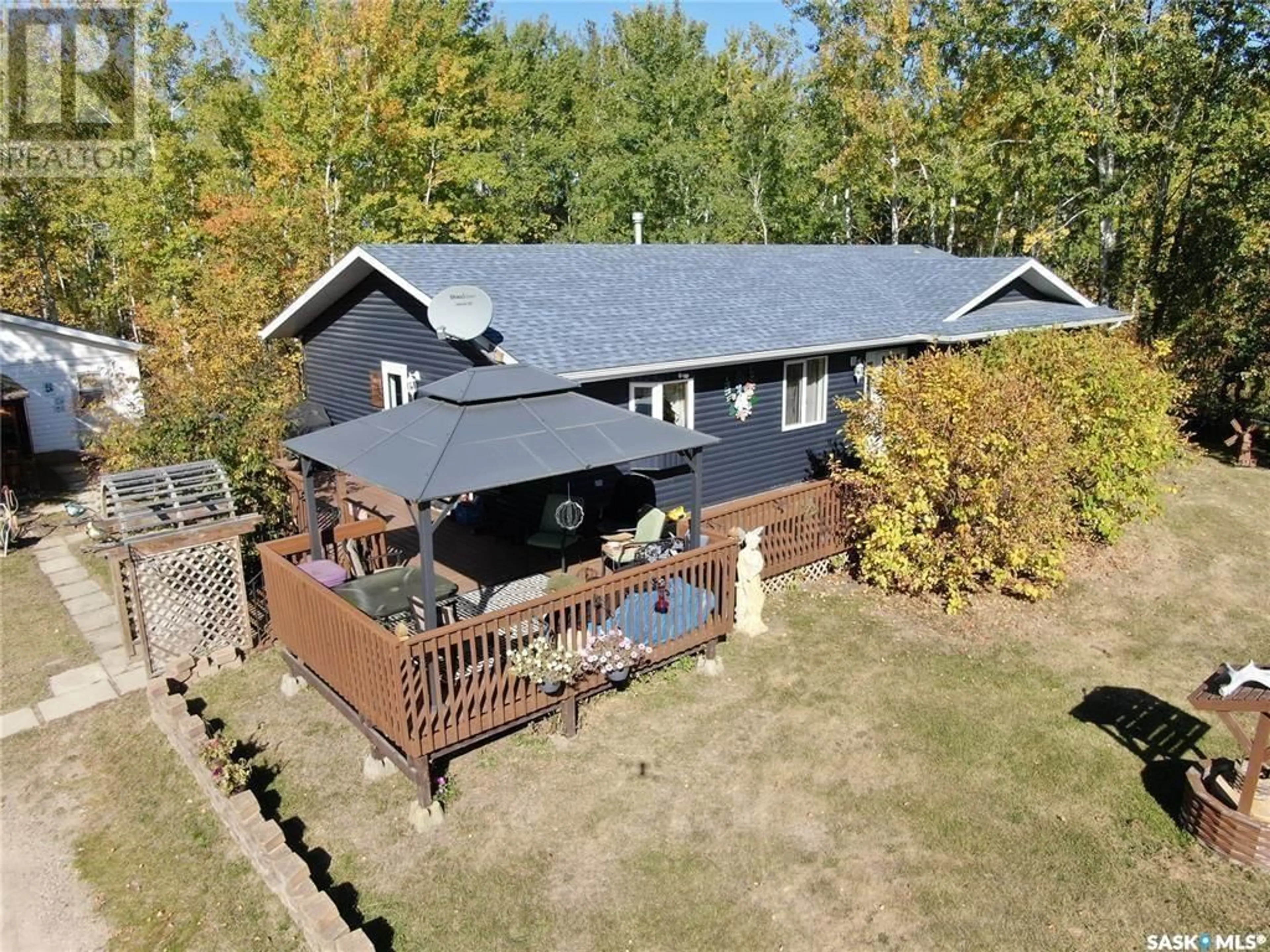 A pic from outside/outdoor area/front of a property/back of a property/a pic from drone, unknown for 506 LALIBERTE AVENUE, Beauval Saskatchewan S0M0G0