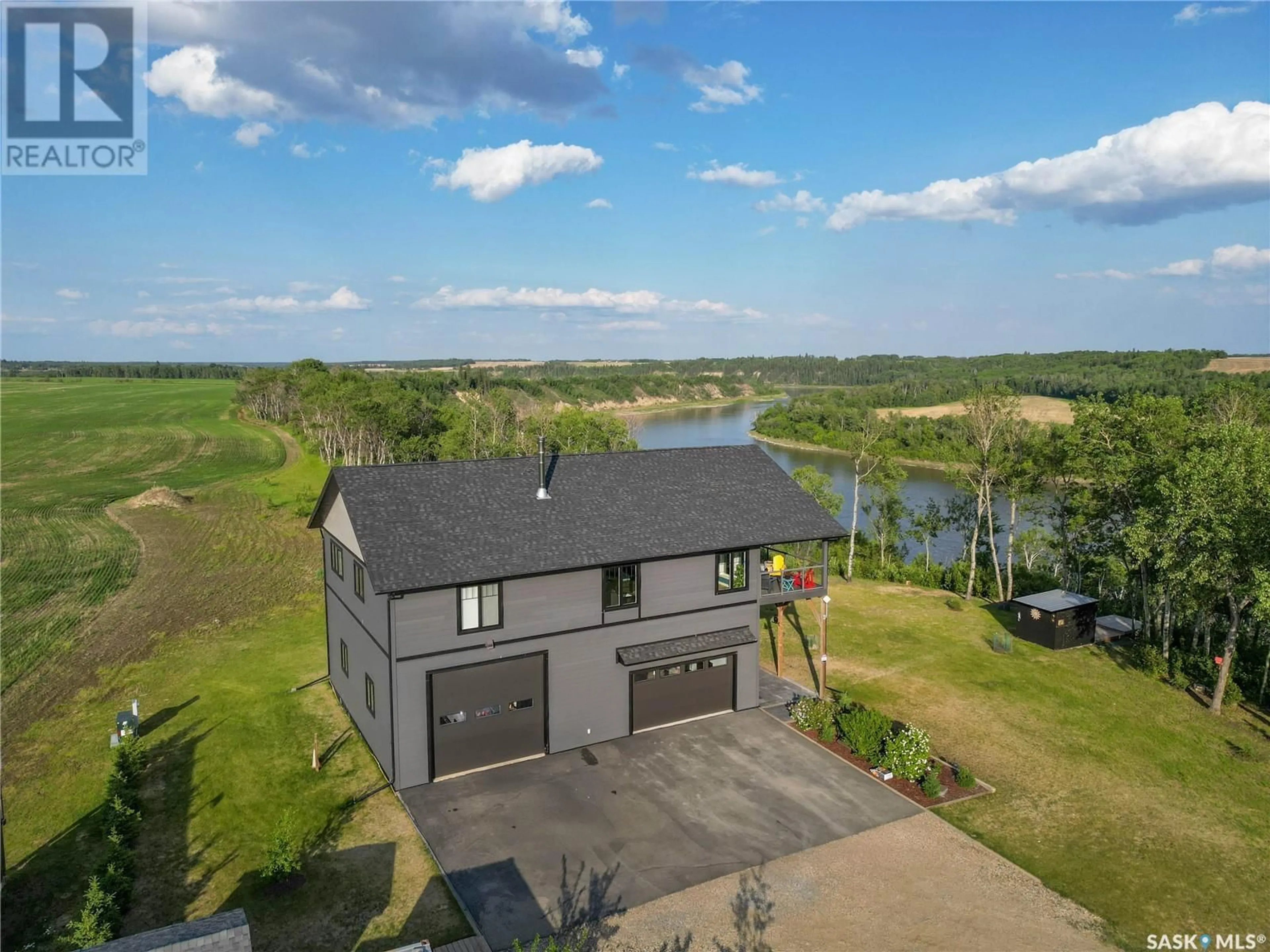 A pic from outside/outdoor area/front of a property/back of a property/a pic from drone, water/lake/river/ocean view for GARDEN RIVER ACREAGE, Garden River Rm No. 490 Saskatchewan S0J0N0