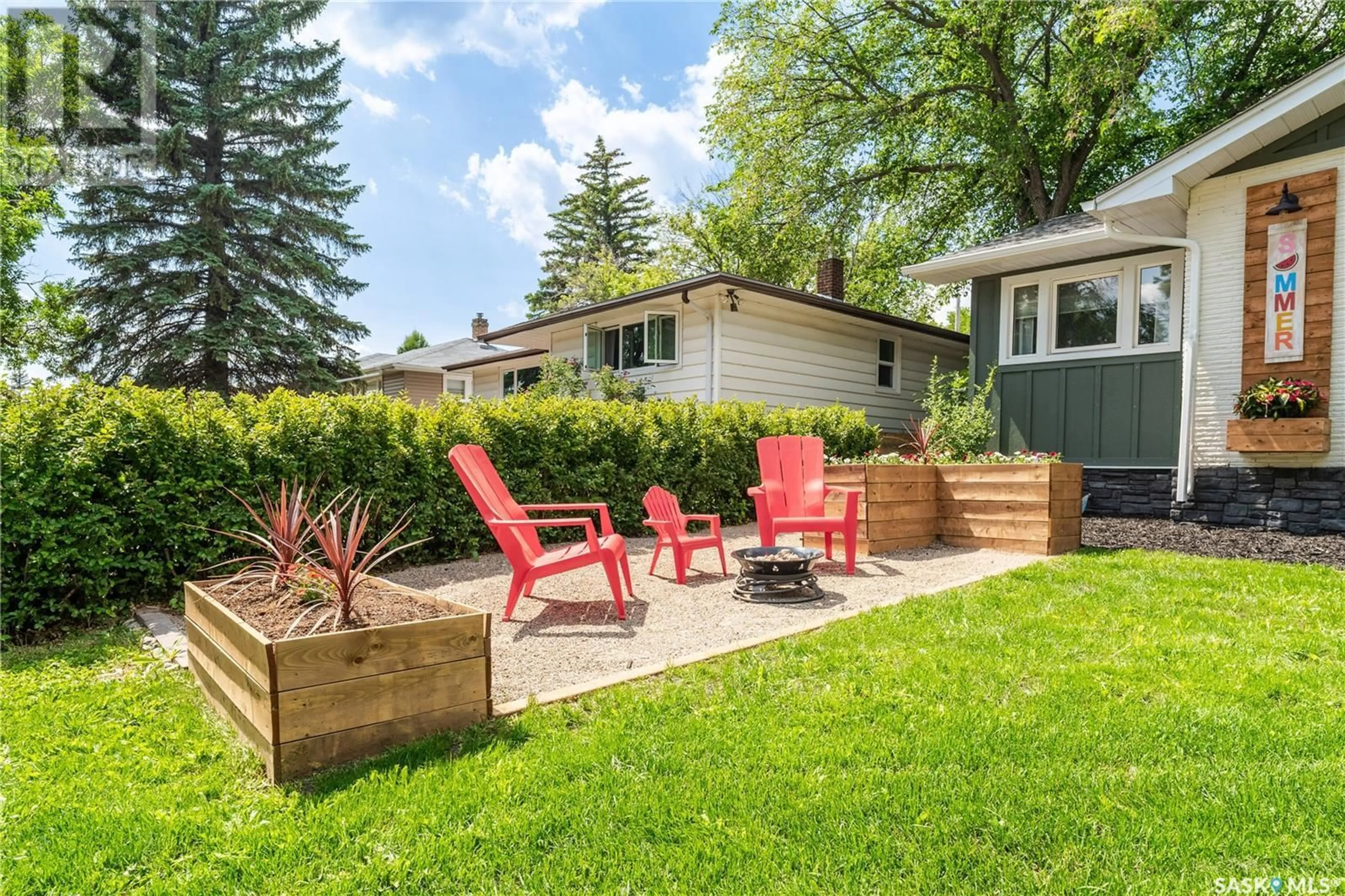Patio, street for 2908 QUINN DRIVE, Regina Saskatchewan S4P2W1