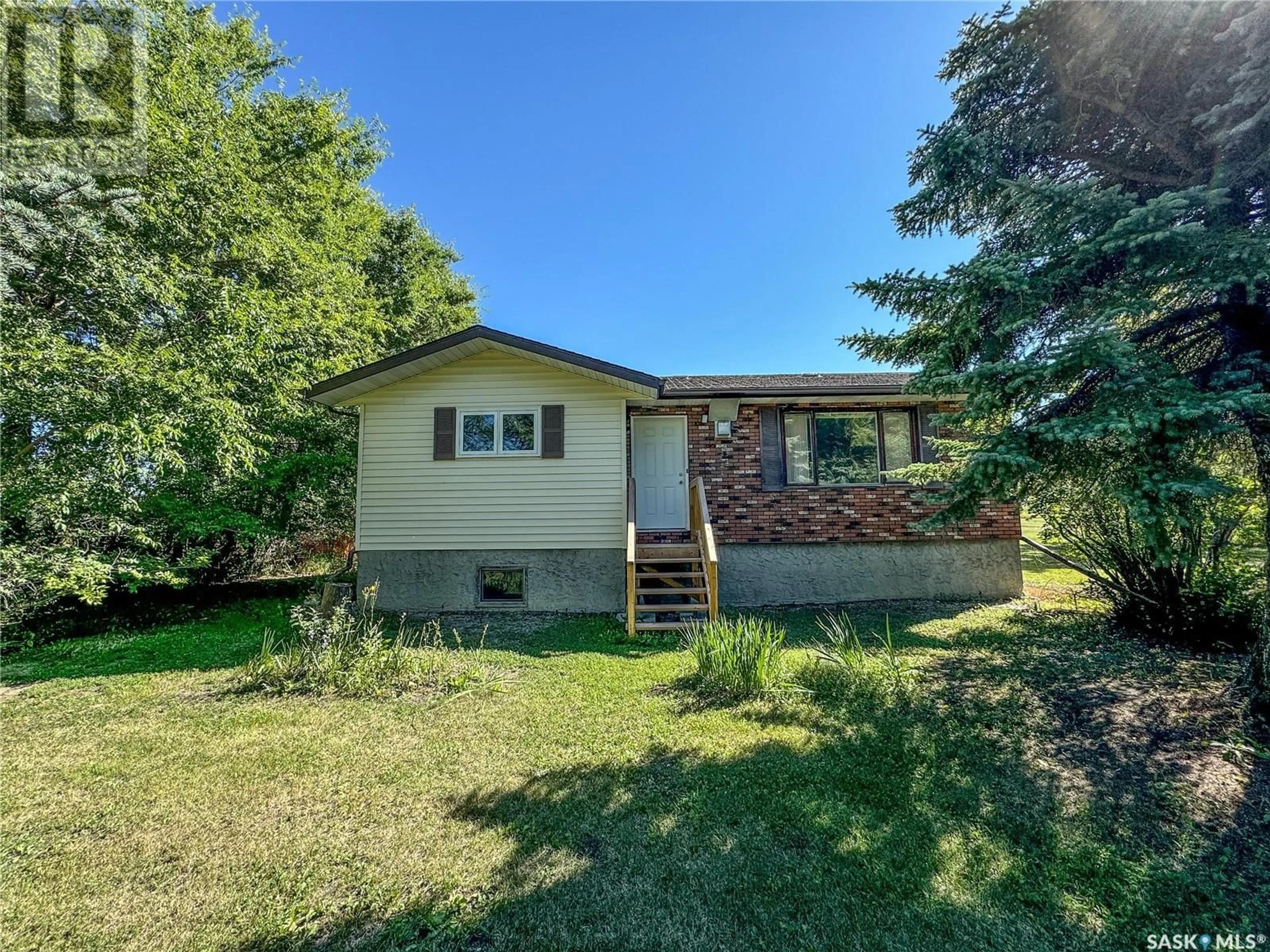 A pic from outside/outdoor area/front of a property/back of a property/a pic from drone, street for 100 EBENAL WAY, Mclean Saskatchewan S0G3E0