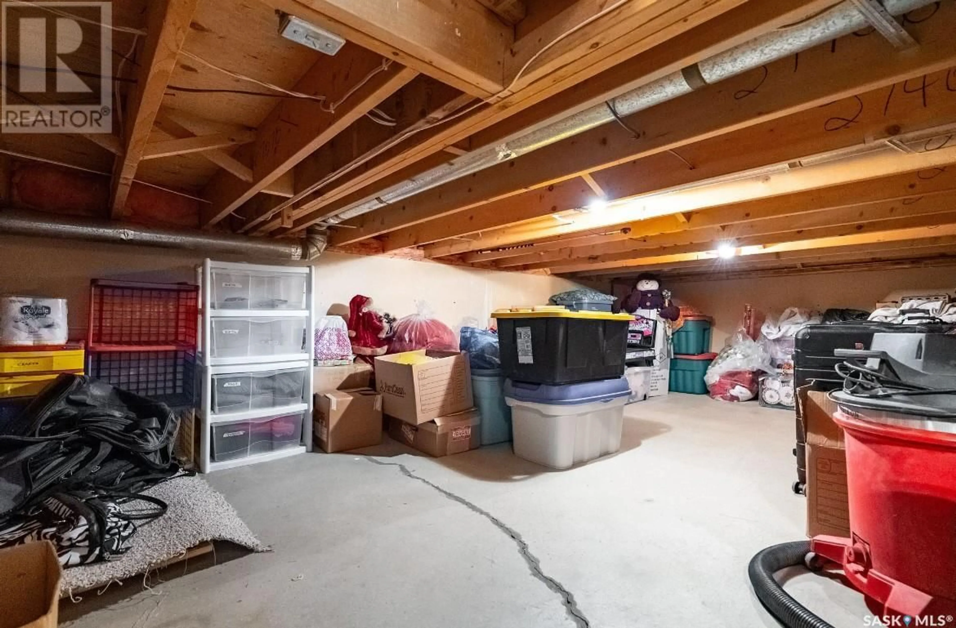 Indoor garage for 178 WHITESHORE CRESCENT, Saskatoon Saskatchewan S7J3W5