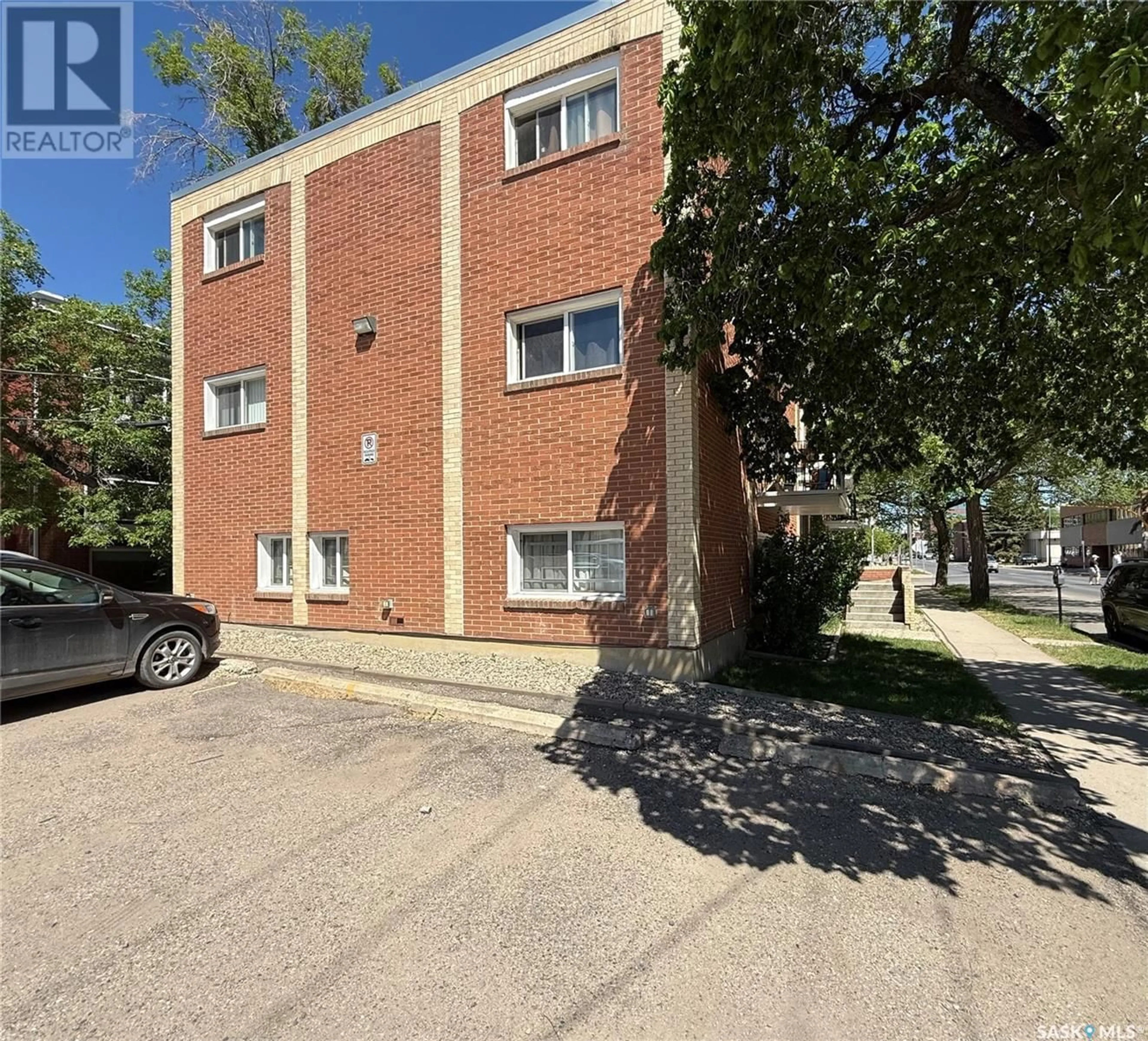 Unknown for 2320 13TH AVENUE, Regina Saskatchewan S4P0V7