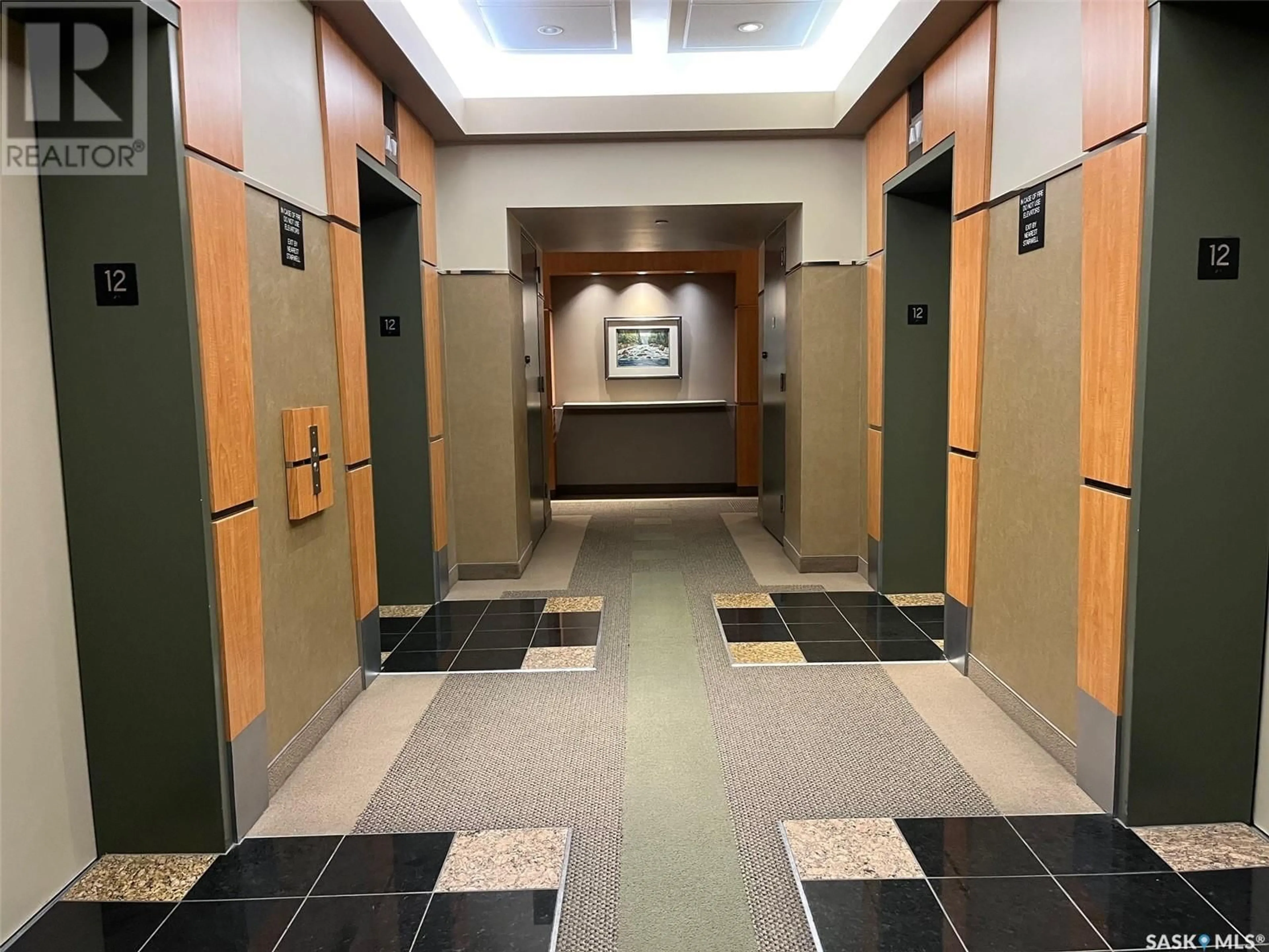 Indoor foyer for 1914 - 1201 HAMILTON STREET, Regina Saskatchewan S4P3N6