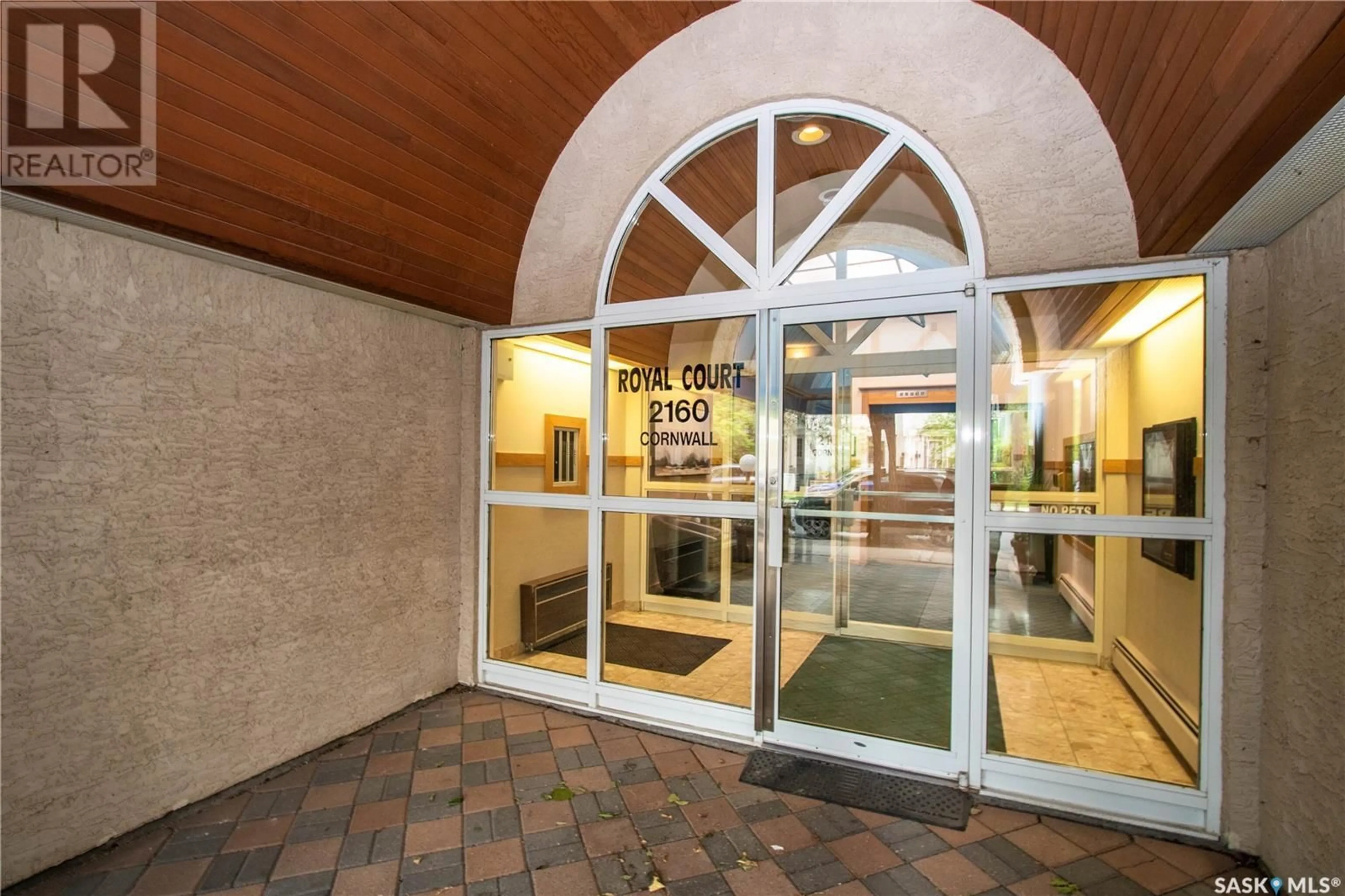 Indoor foyer for #104 - 2160 CORNWALL STREET, Regina Saskatchewan S4P2K9