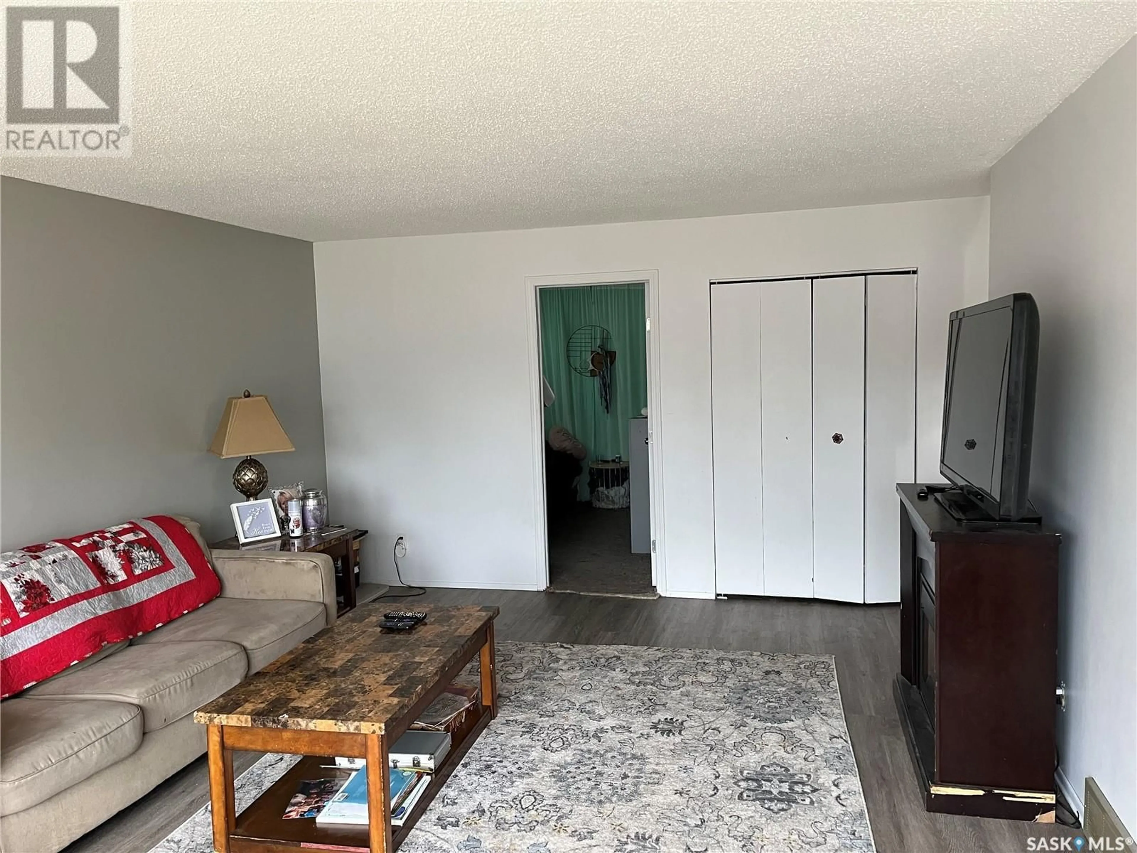 A pic of a room for 706 6TH STREET, Prince Albert Saskatchewan S6V0N8