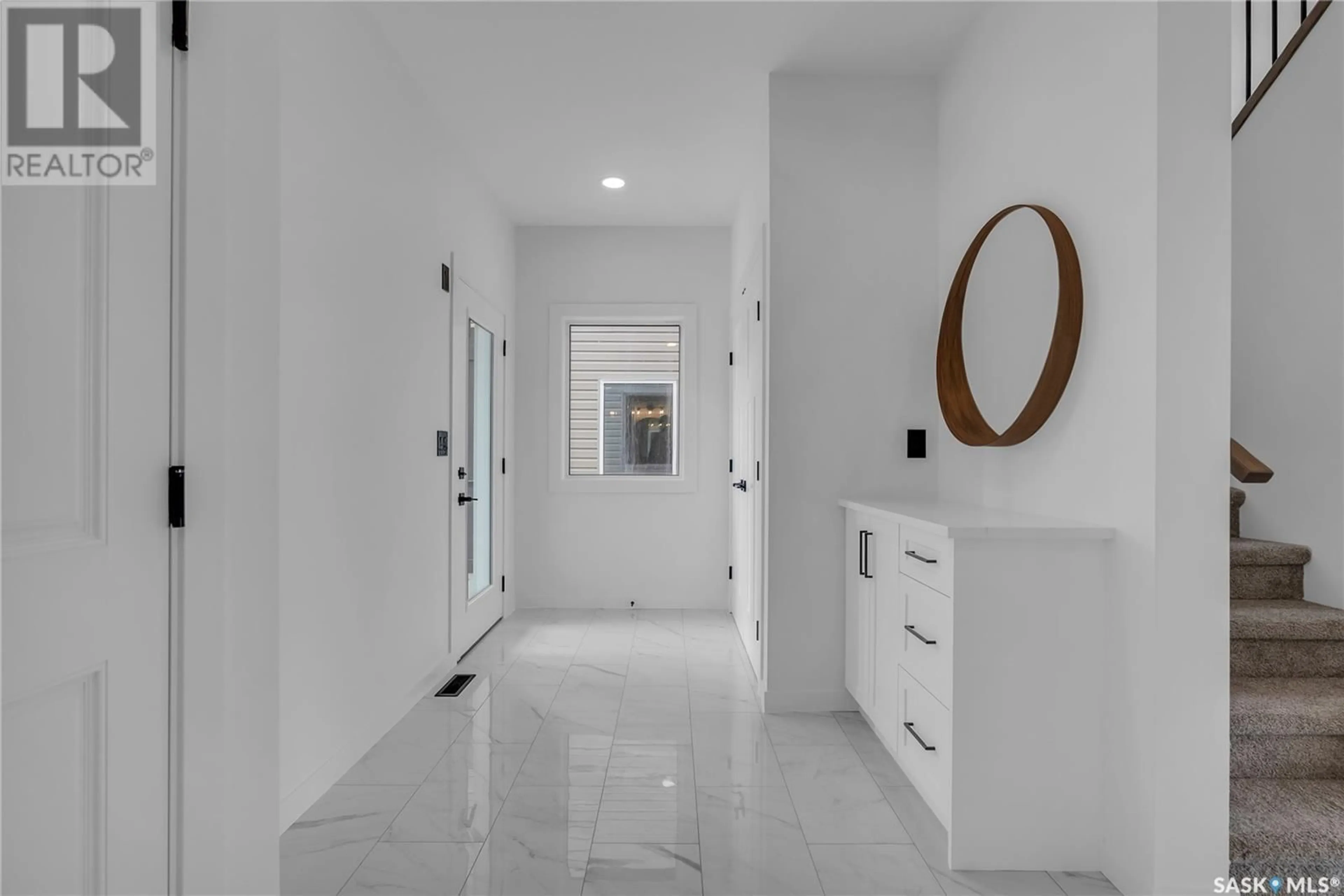 Indoor entryway for 347 SHARMA CRESCENT, Saskatoon Saskatchewan S7W1K9
