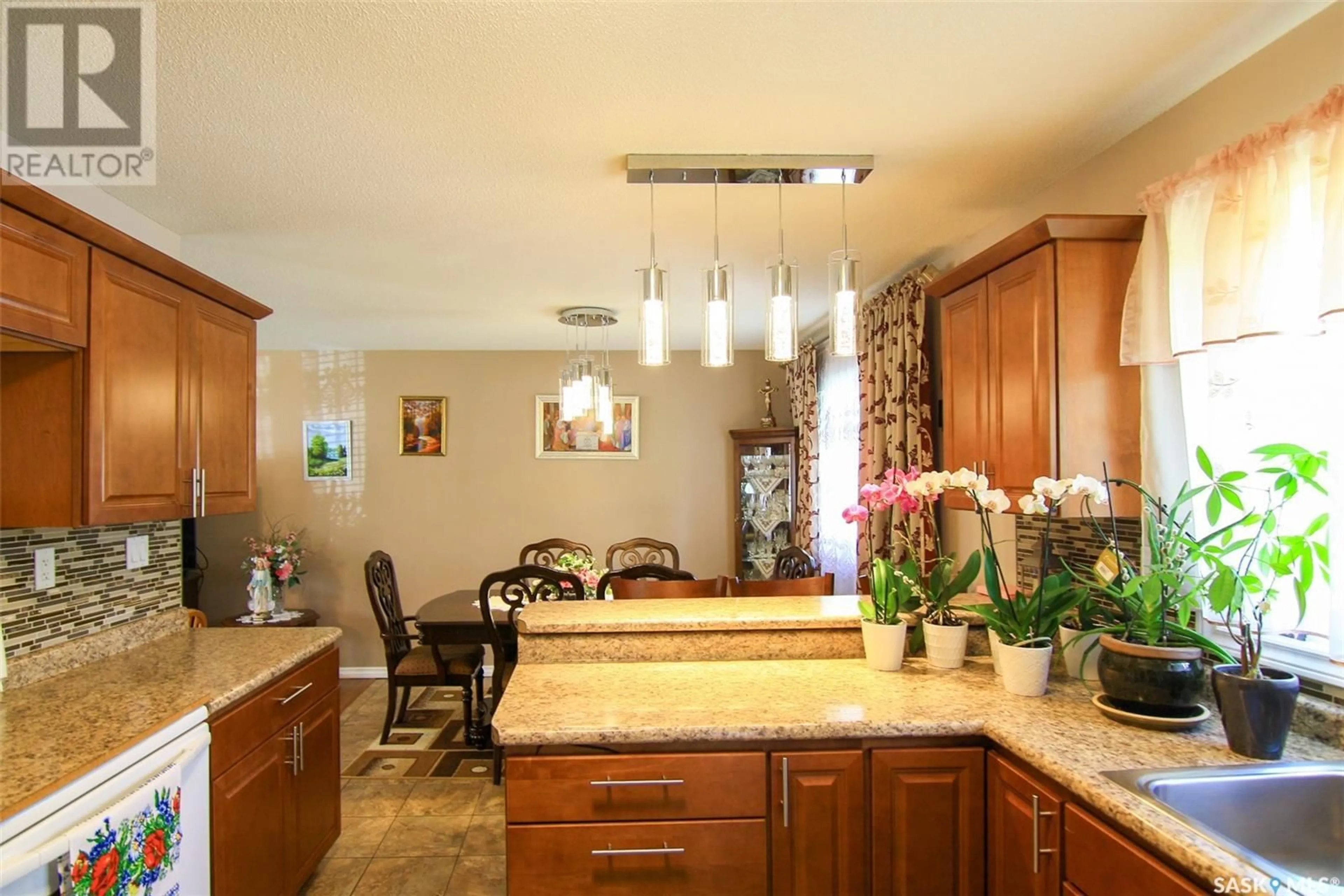 Open concept kitchen, ceramic/tile floor for 89 WALLACE AVENUE, Yorkton Saskatchewan S3N2E6