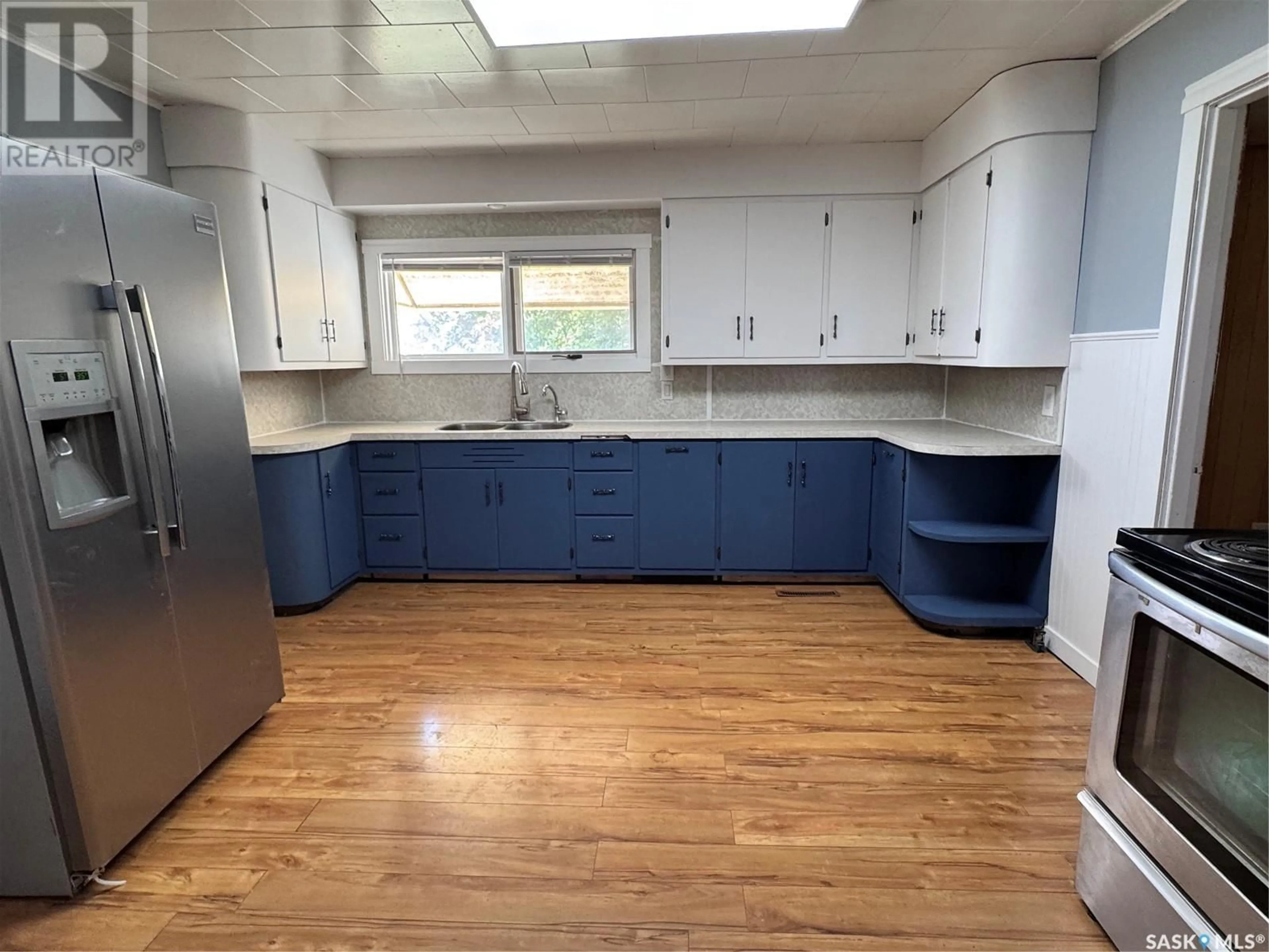 Standard kitchen, unknown for 20.85 BIENFAIT ACREAGE, Bienfait Saskatchewan S0C0M0