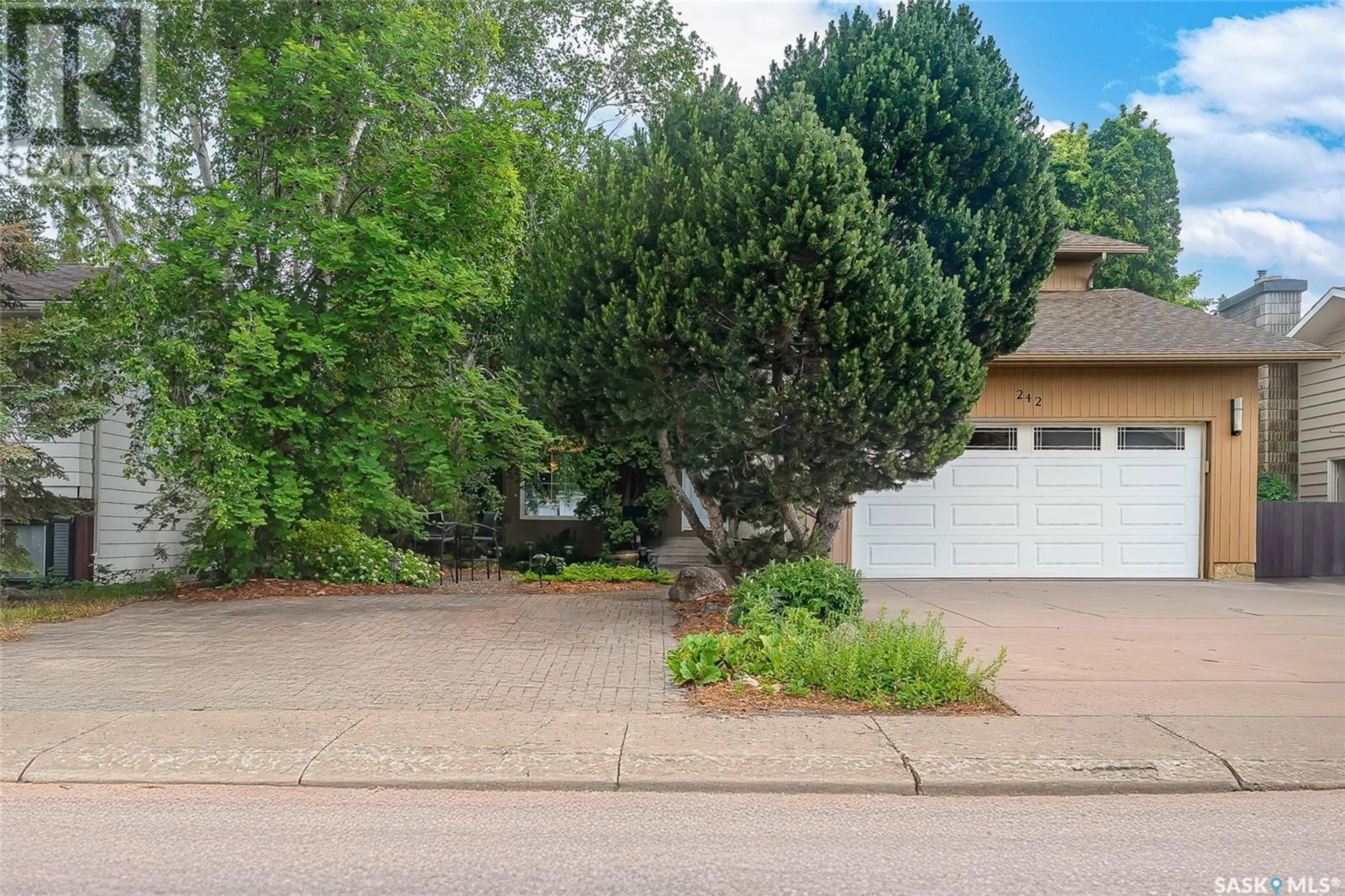 Unknown for 242 DORE CRESCENT, Saskatoon Saskatchewan S7K4X9
