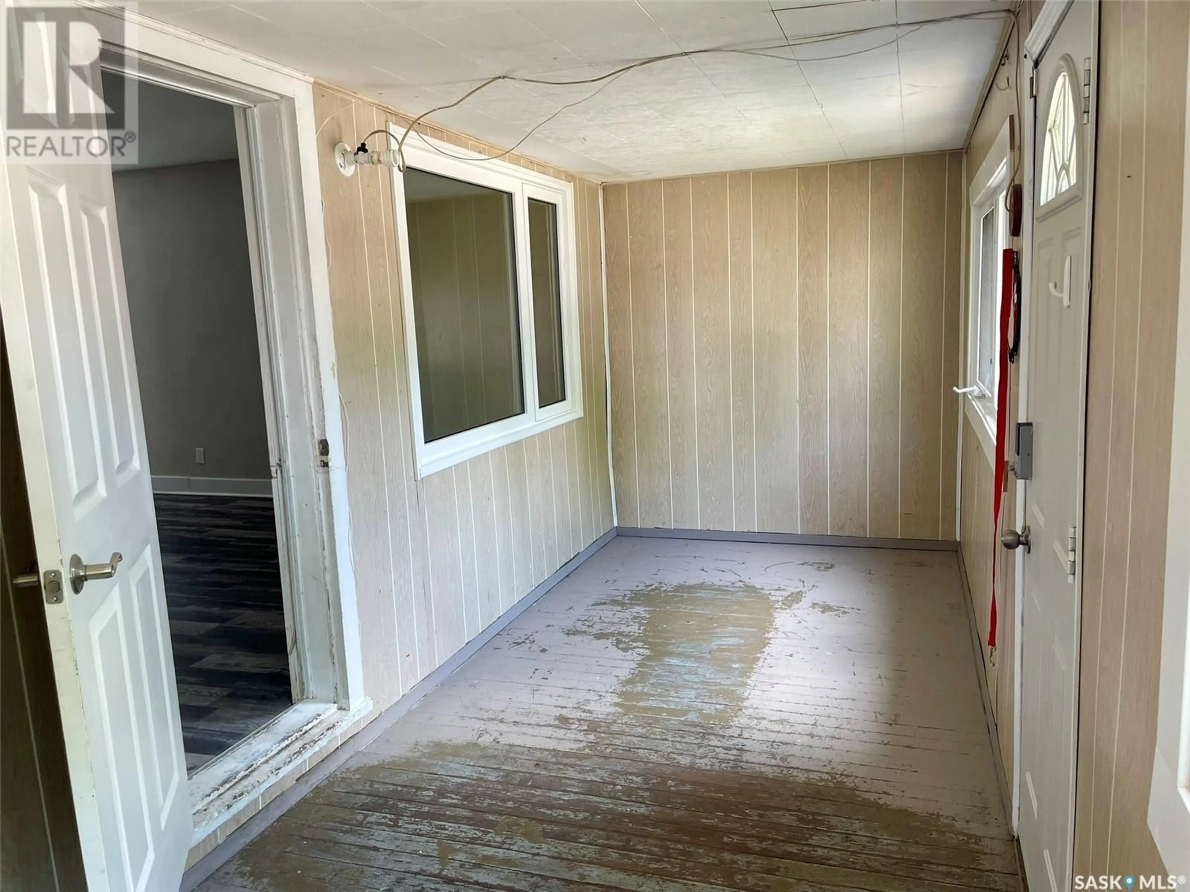 A pic of a room for 2033 ATKINSON STREET, Regina Saskatchewan S4N3W8