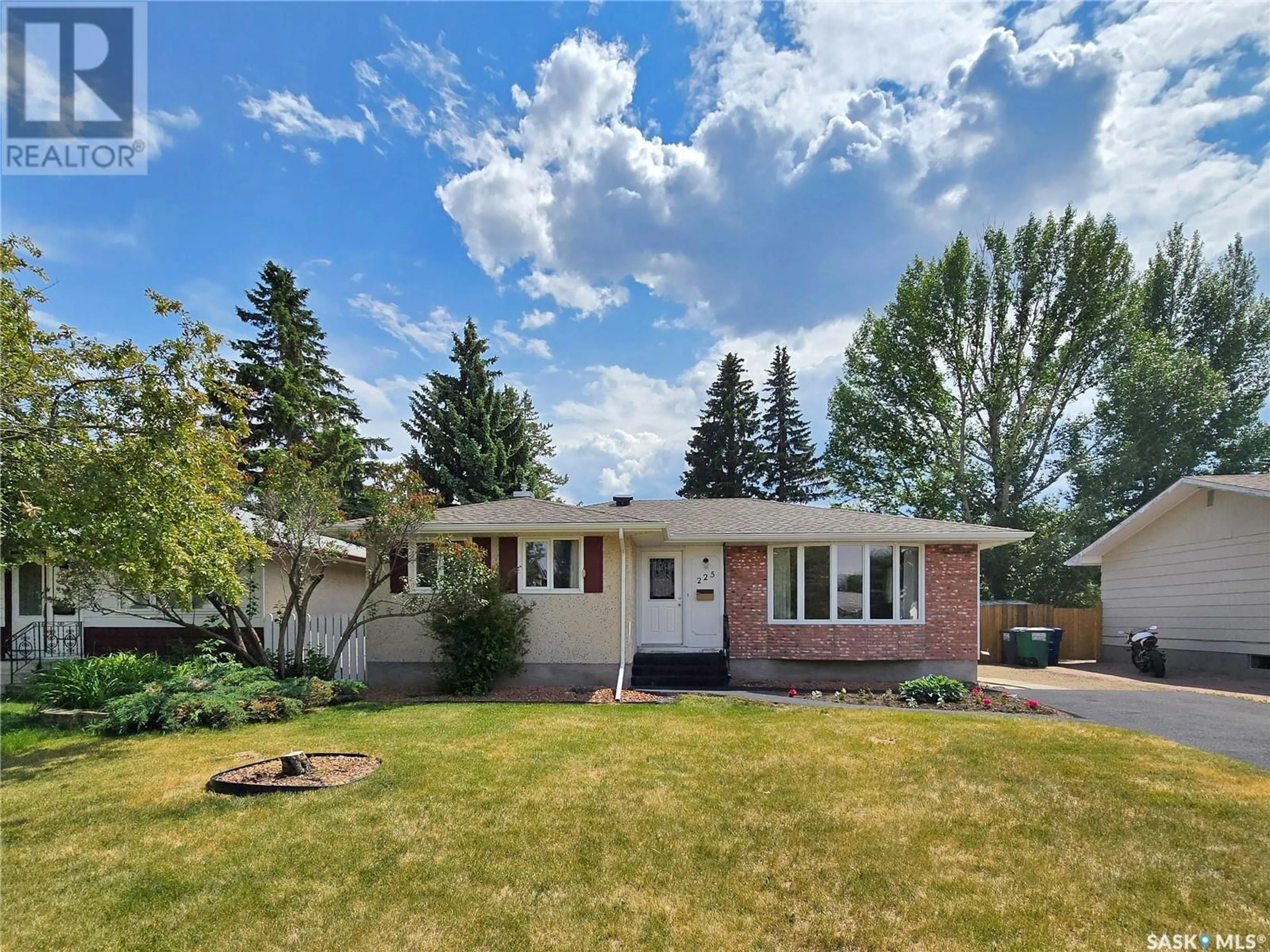 Unknown for 225 CAMPION CRESCENT, Saskatoon Saskatchewan S7H3T8