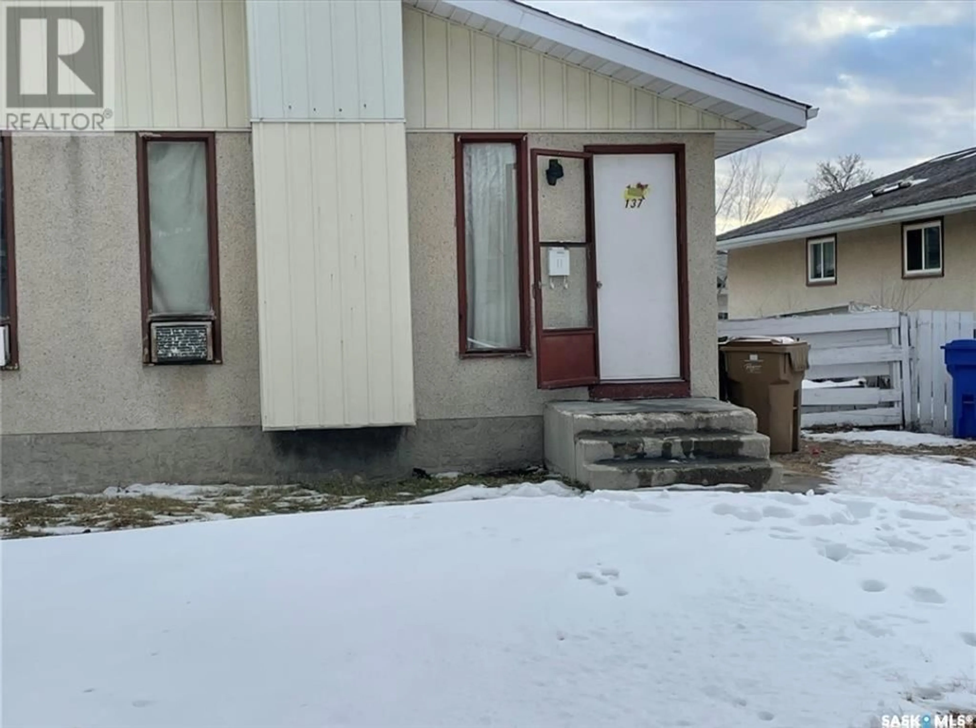 Unknown for 137 THOMSON AVENUE, Regina Saskatchewan S4N5L2