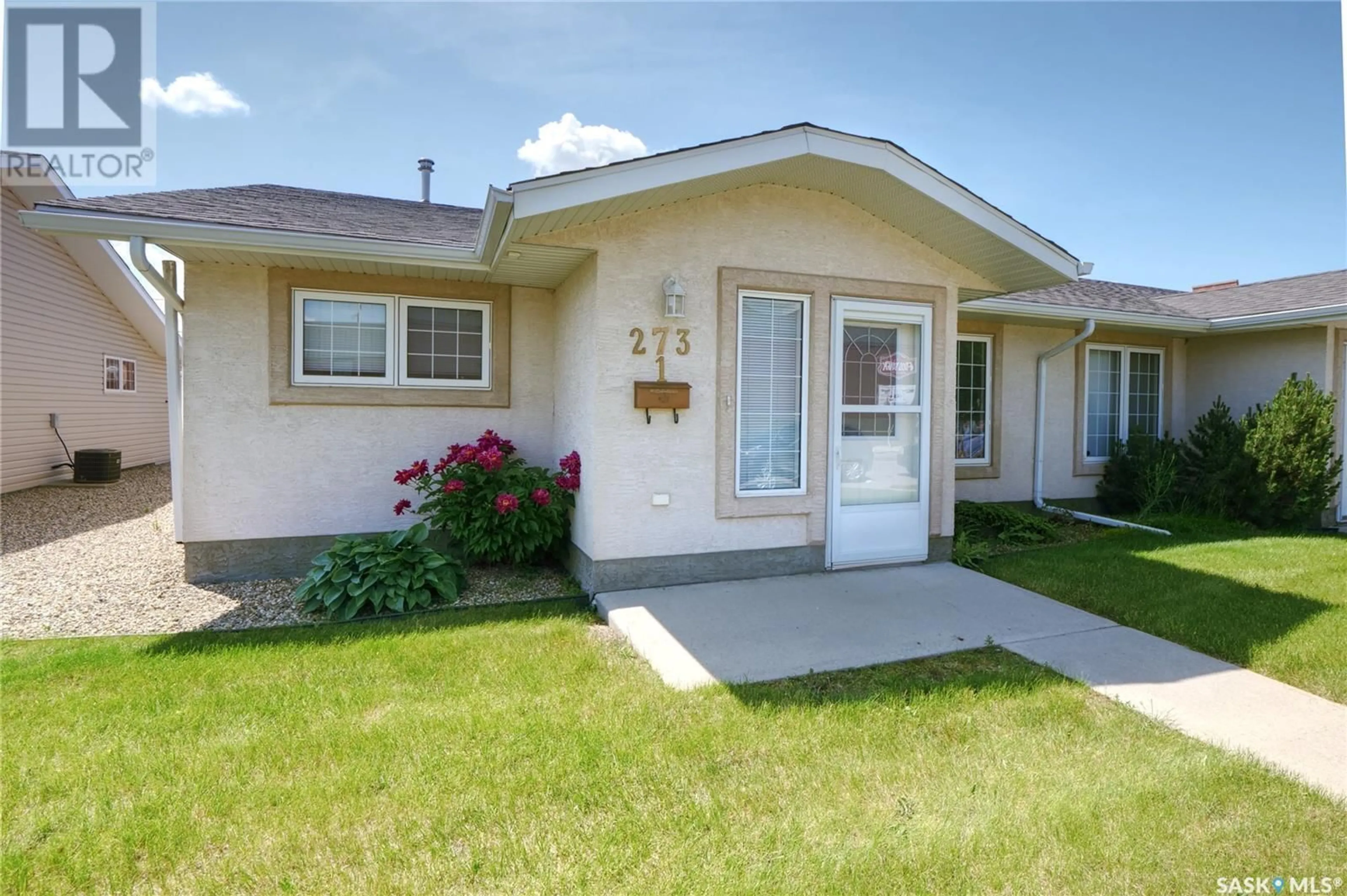 Home with vinyl exterior material, street for W - 1 273 FAIRFORD STREET, Moose Jaw Saskatchewan S6H1S8