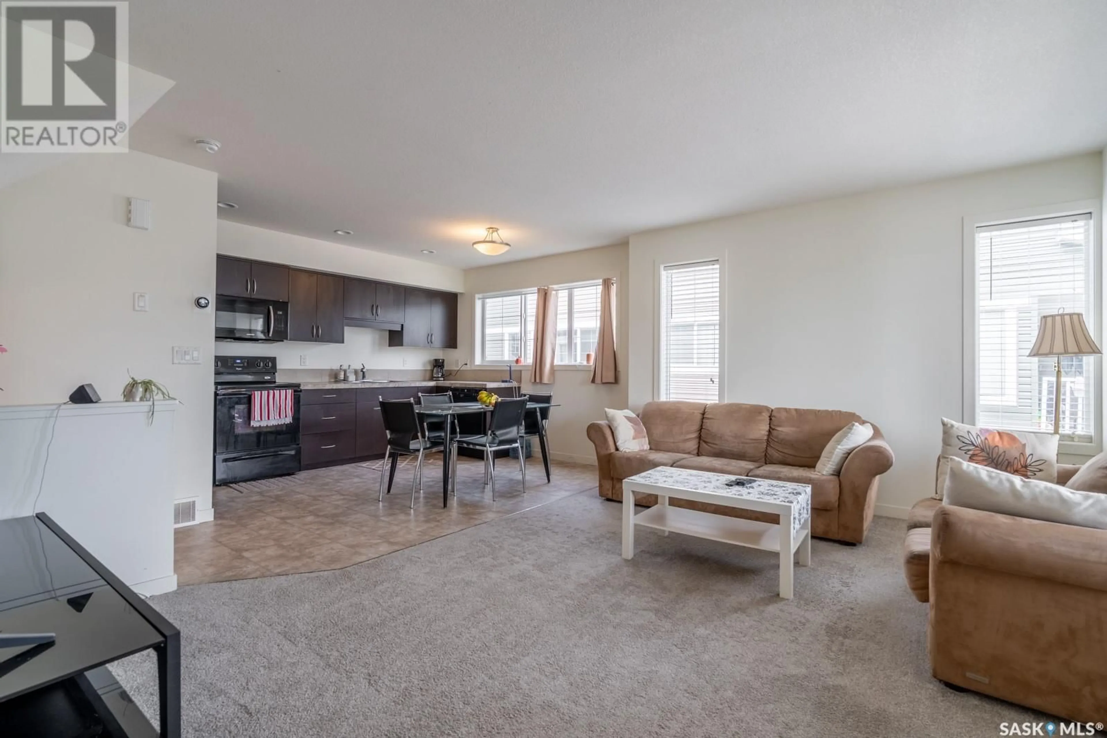 Living room with furniture, unknown for 68 - 5601 AERODROME ROAD, Regina Saskatchewan S4W0M3