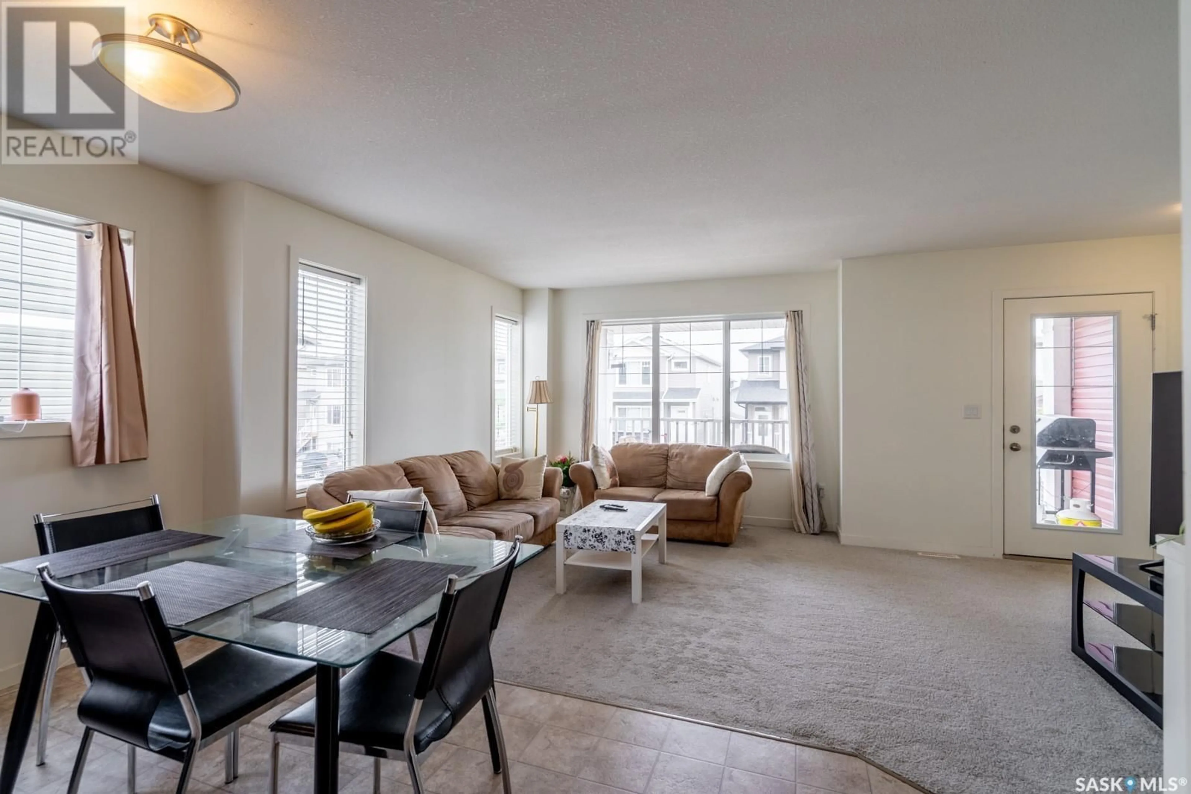 Living room with furniture, unknown for 68 - 5601 AERODROME ROAD, Regina Saskatchewan S4W0M3
