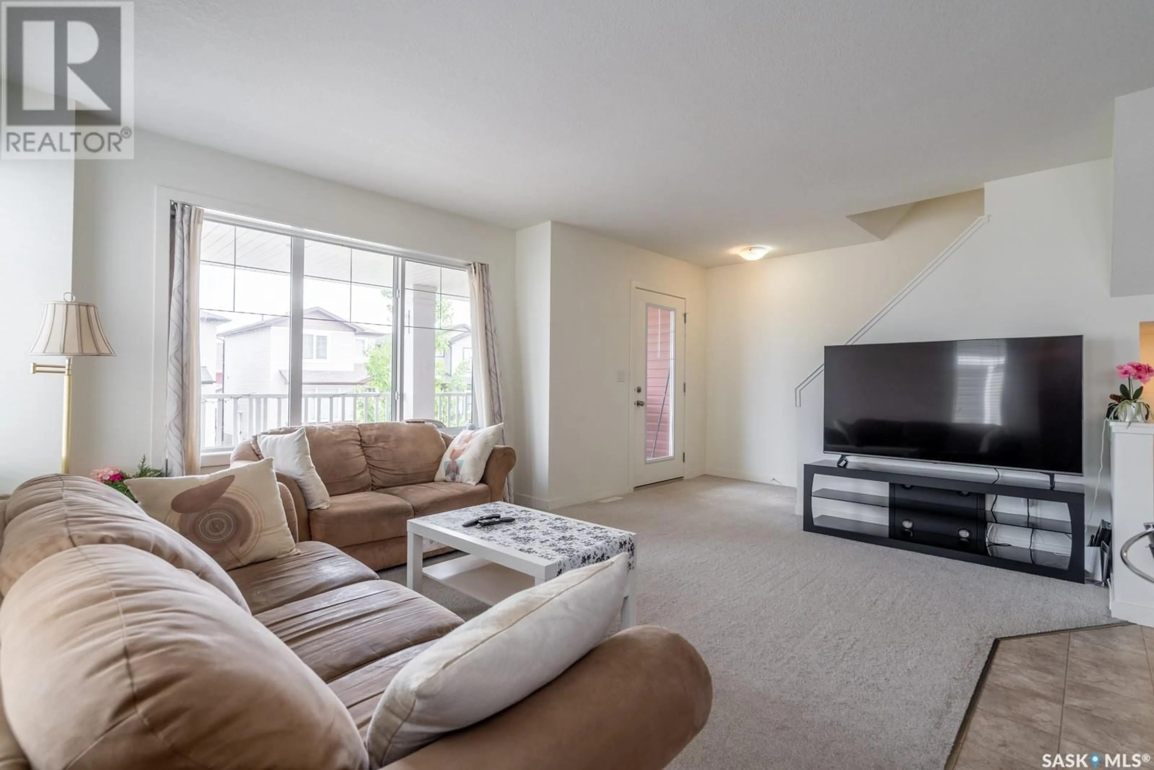 Living room with furniture, unknown for 68 - 5601 AERODROME ROAD, Regina Saskatchewan S4W0M3