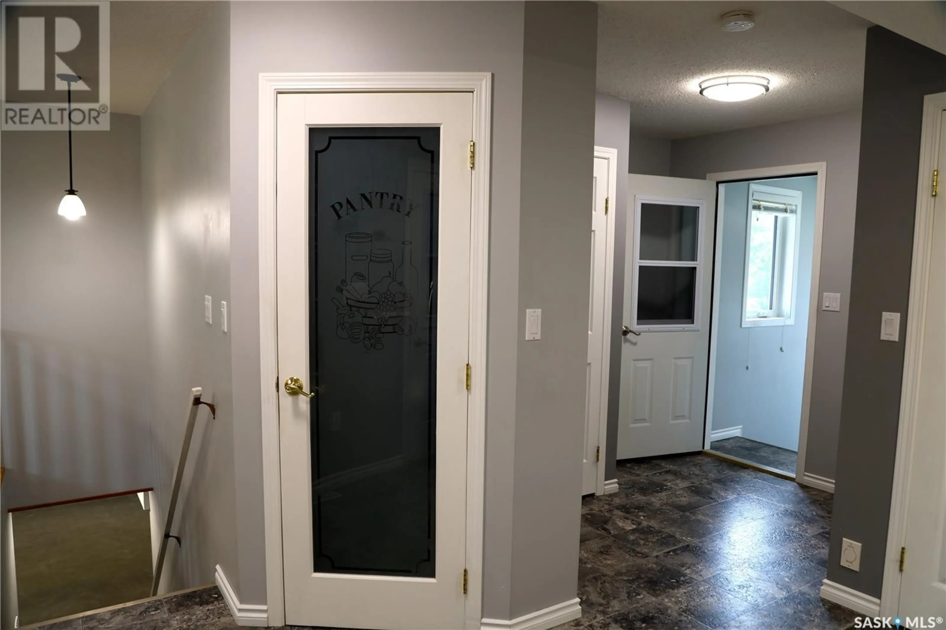 Indoor entryway for 106 BOSWELL STREET, Neudorf Saskatchewan S0A2T0