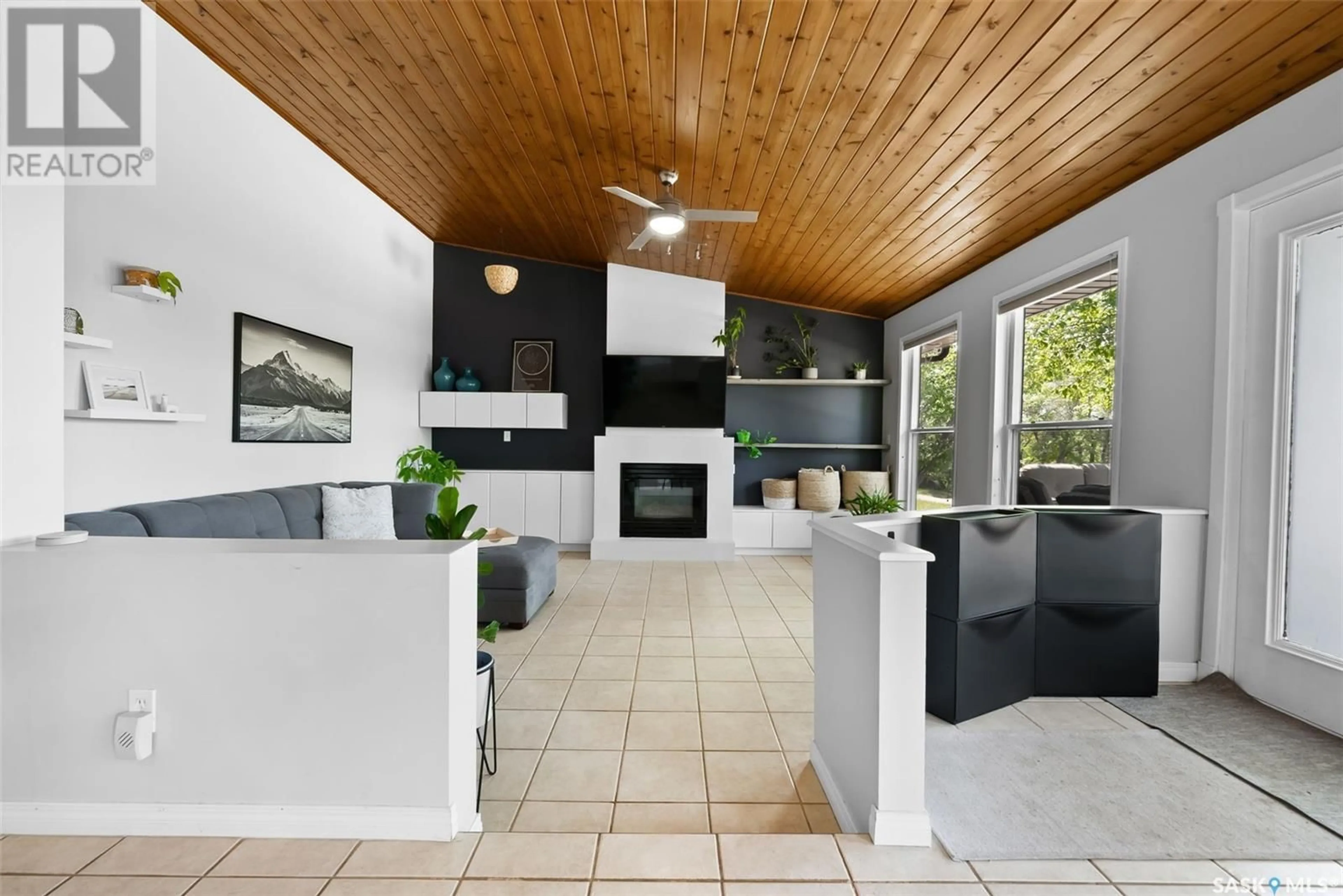 Open concept kitchen, ceramic/tile floor for 180 LAKESHORE DRIVE, Kannata Valley Saskatchewan S0G4L0