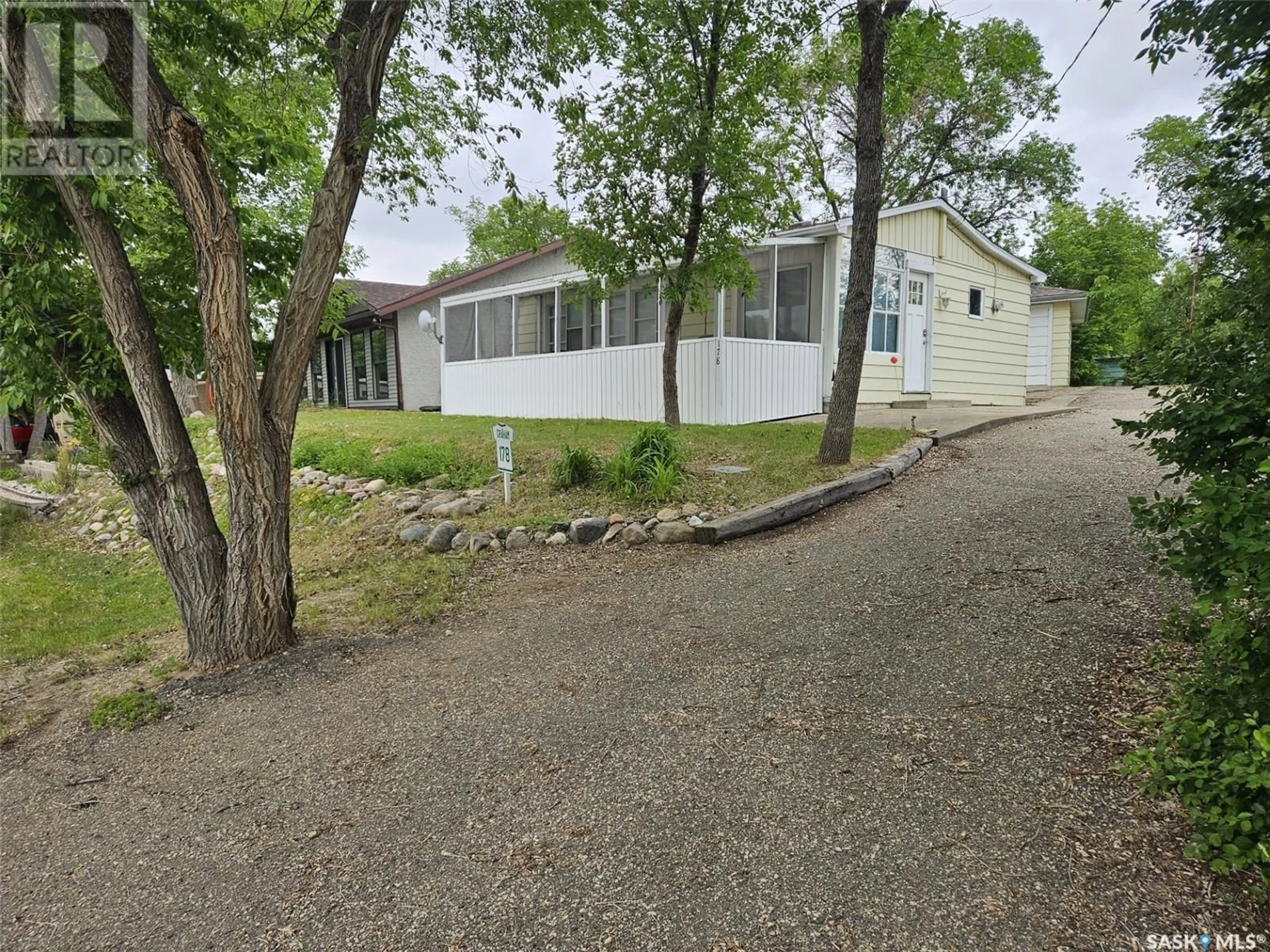 A pic from outside/outdoor area/front of a property/back of a property/a pic from drone, street for 178 LAKESHORE DRIVE, Kannata Valley Saskatchewan S0G4L0
