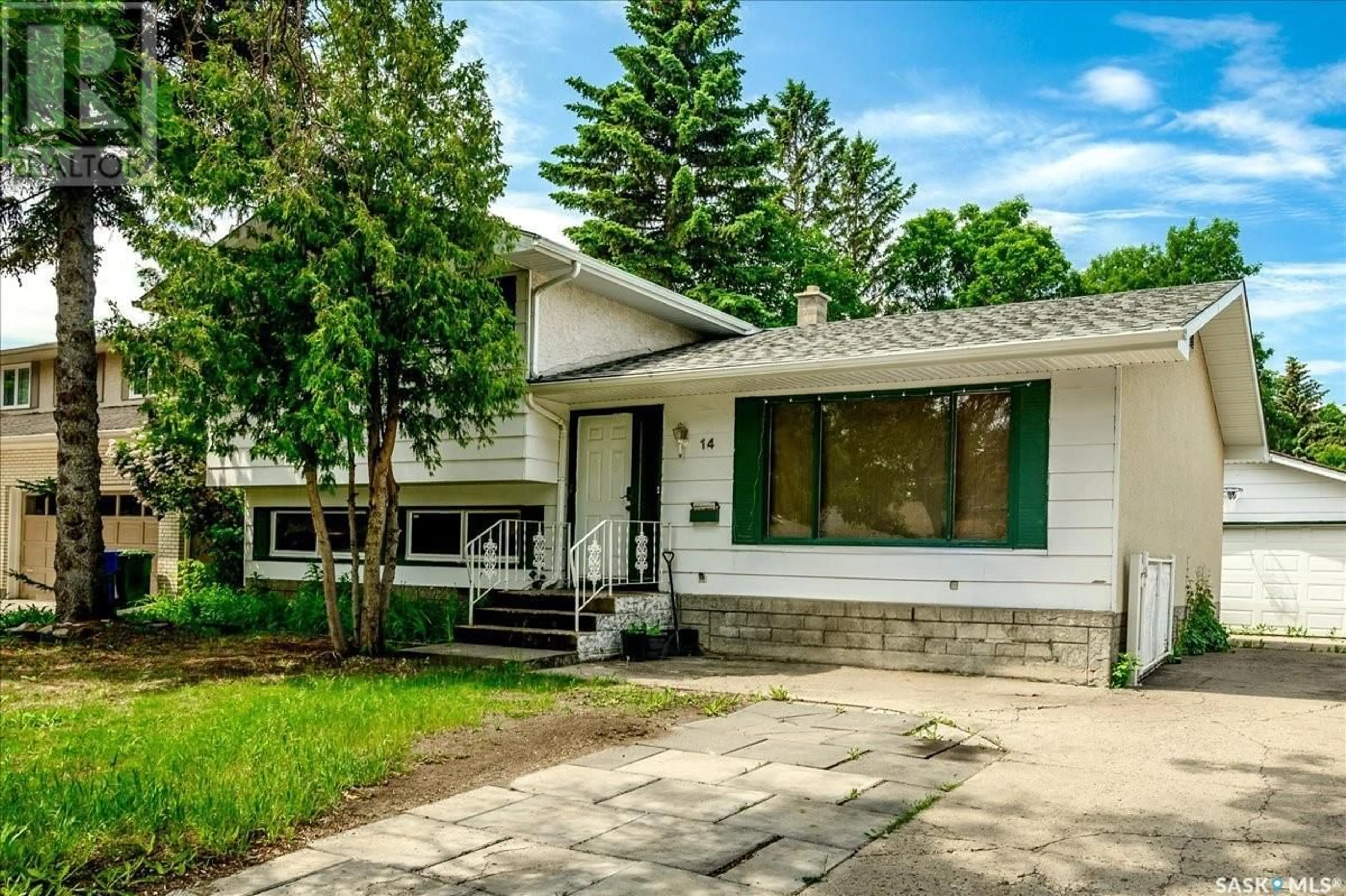Home with vinyl exterior material, street for 14 MARQUIS CRESCENT, Regina Saskatchewan S4S6J9