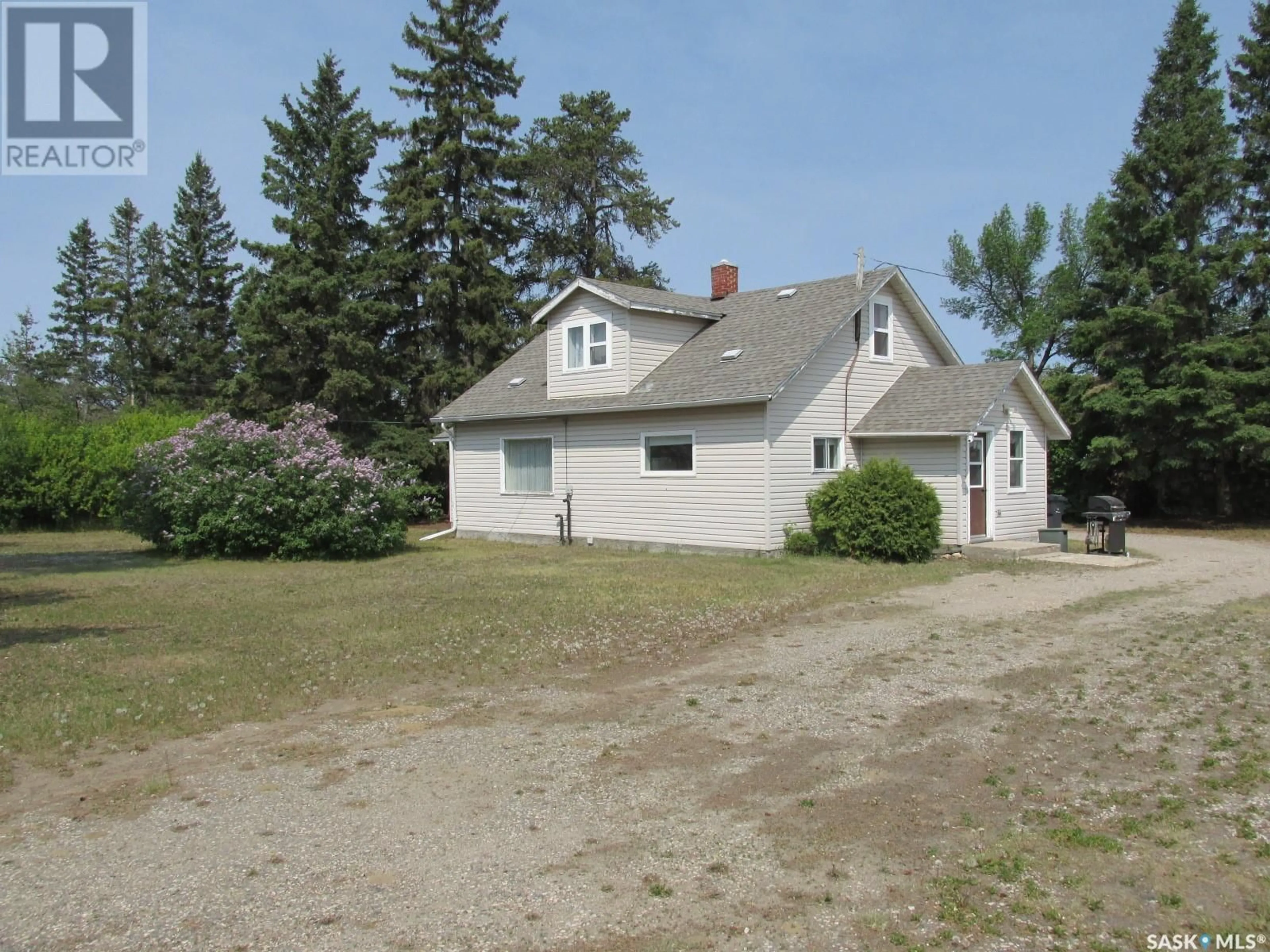 A pic from outside/outdoor area/front of a property/back of a property/a pic from drone, street for 115 LUCILLE CRESCENT, Nipawin Saskatchewan S0E1E0