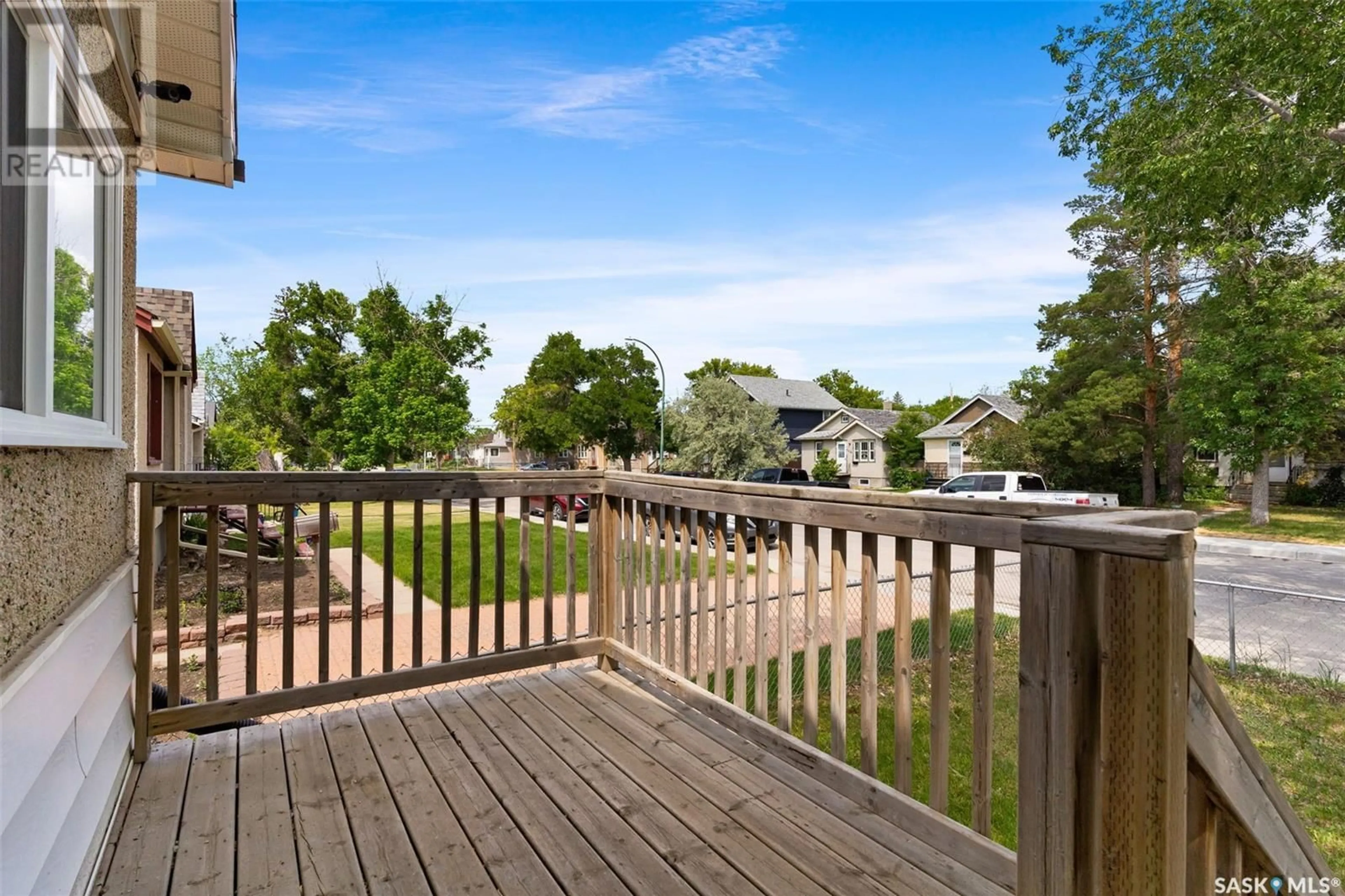 Patio, water/lake/river/ocean view for 2336 LINDSAY STREET, Regina Saskatchewan S4N3C4