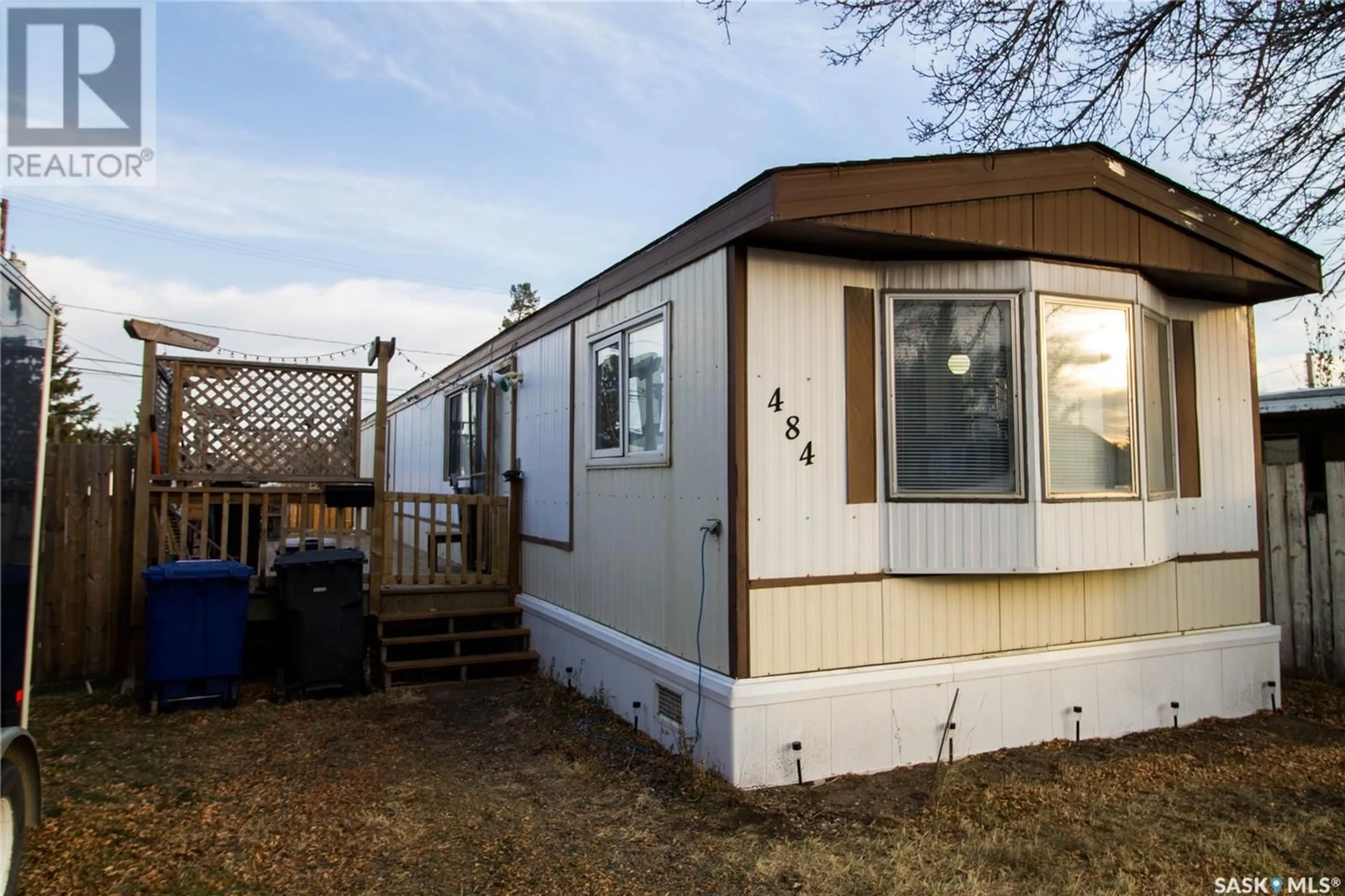 Home with vinyl exterior material, street for 484 32ND STREET, Battleford Saskatchewan S0M0E0