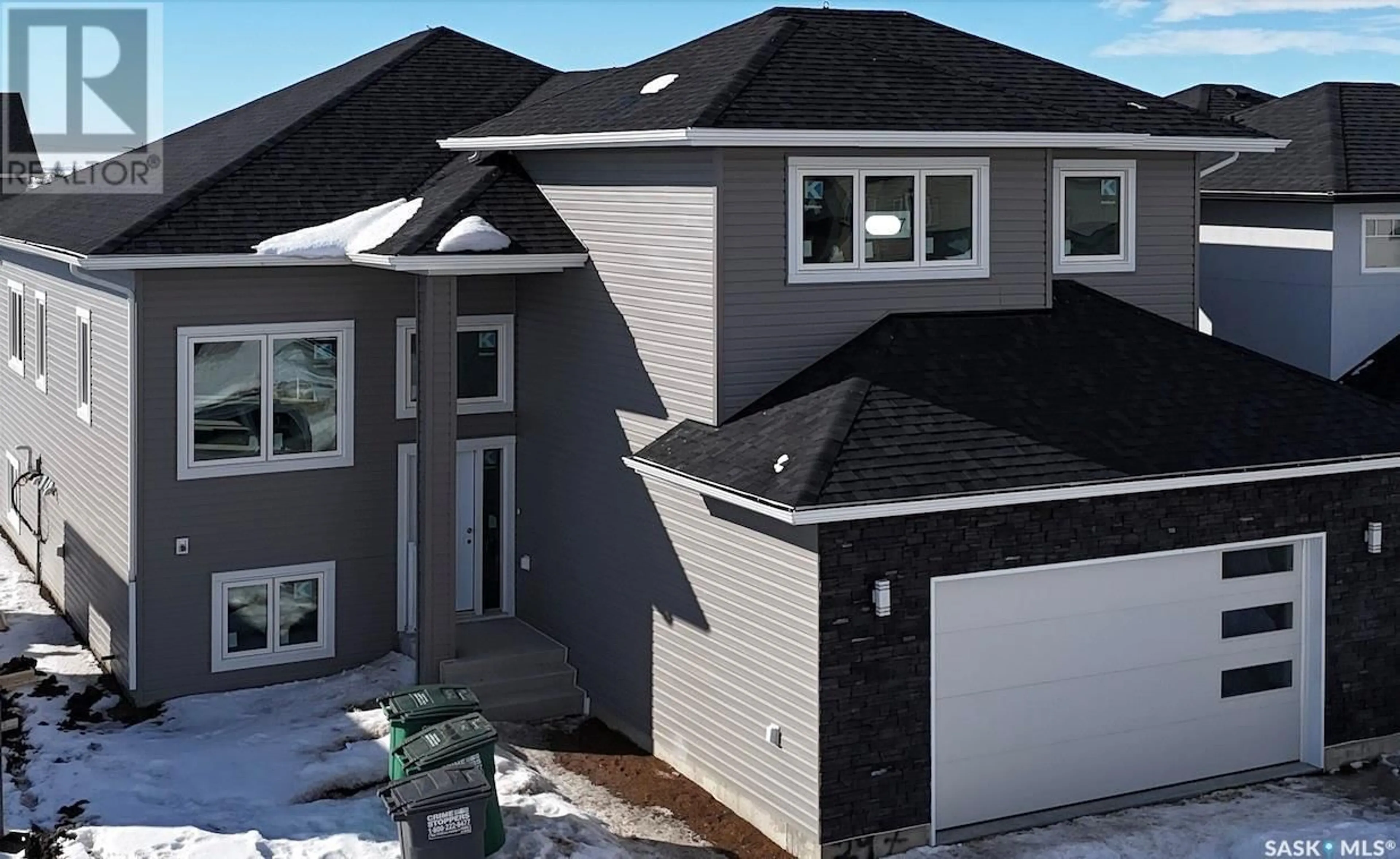 Home with vinyl exterior material, street for 503 KINLOCH COURT, Saskatoon Saskatchewan S7M5K1
