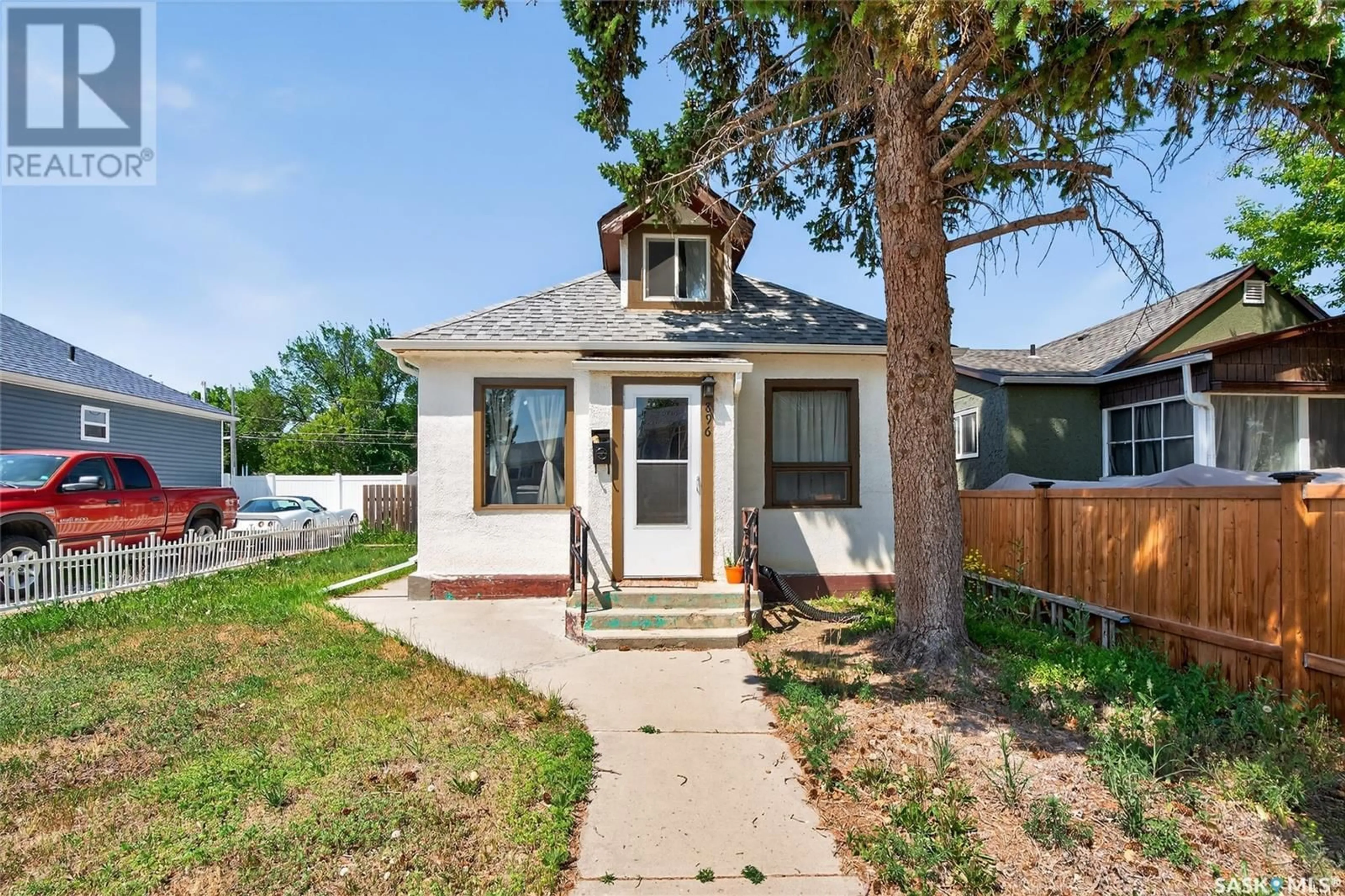 Unknown for 896 GREY AVENUE, Moose Jaw Saskatchewan S6H1N1