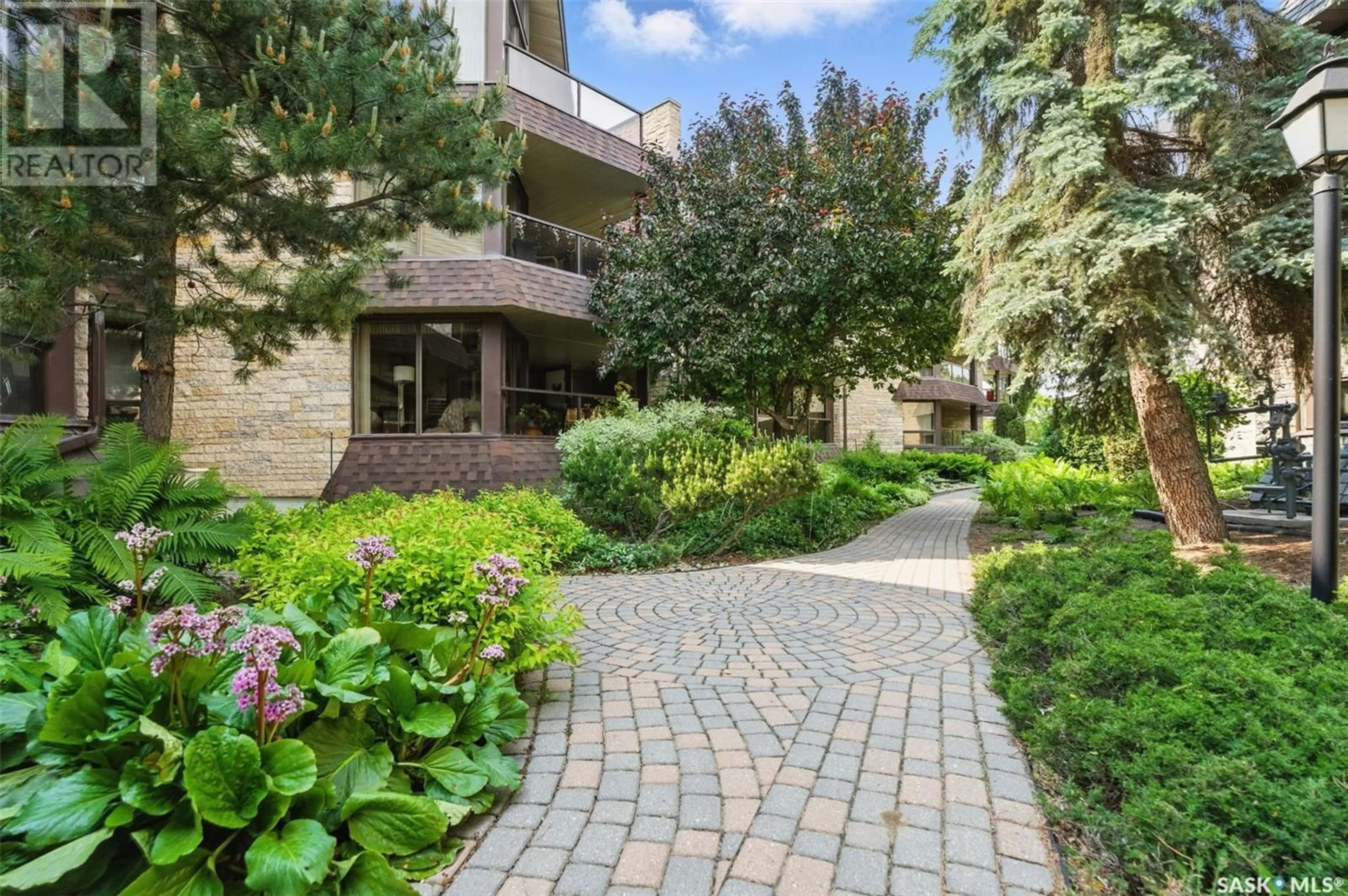 Patio, street for 126 2301 ADELAIDE STREET E, Saskatoon Saskatchewan S7J0J6